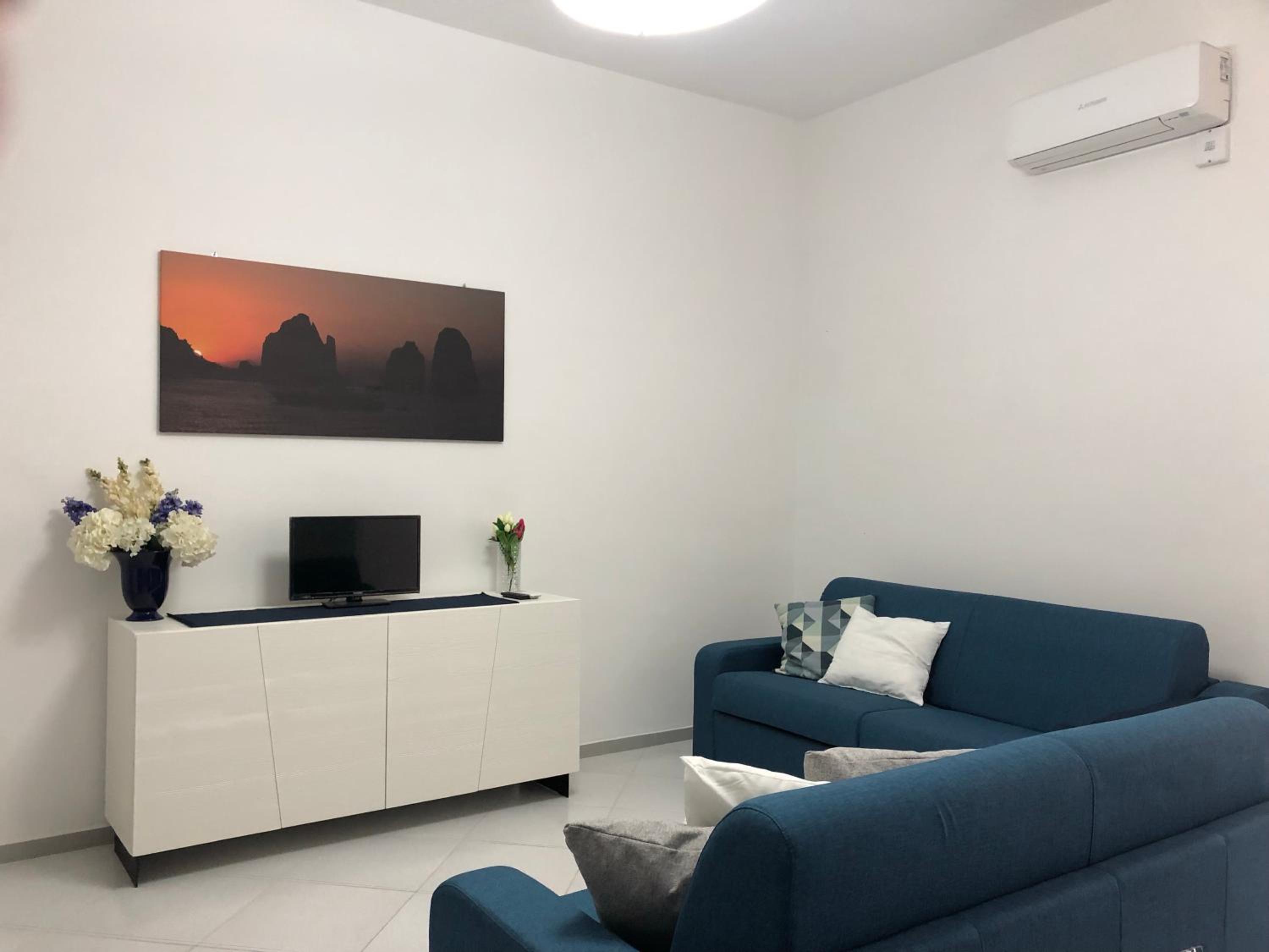 Family Room with Terrace photo 2
