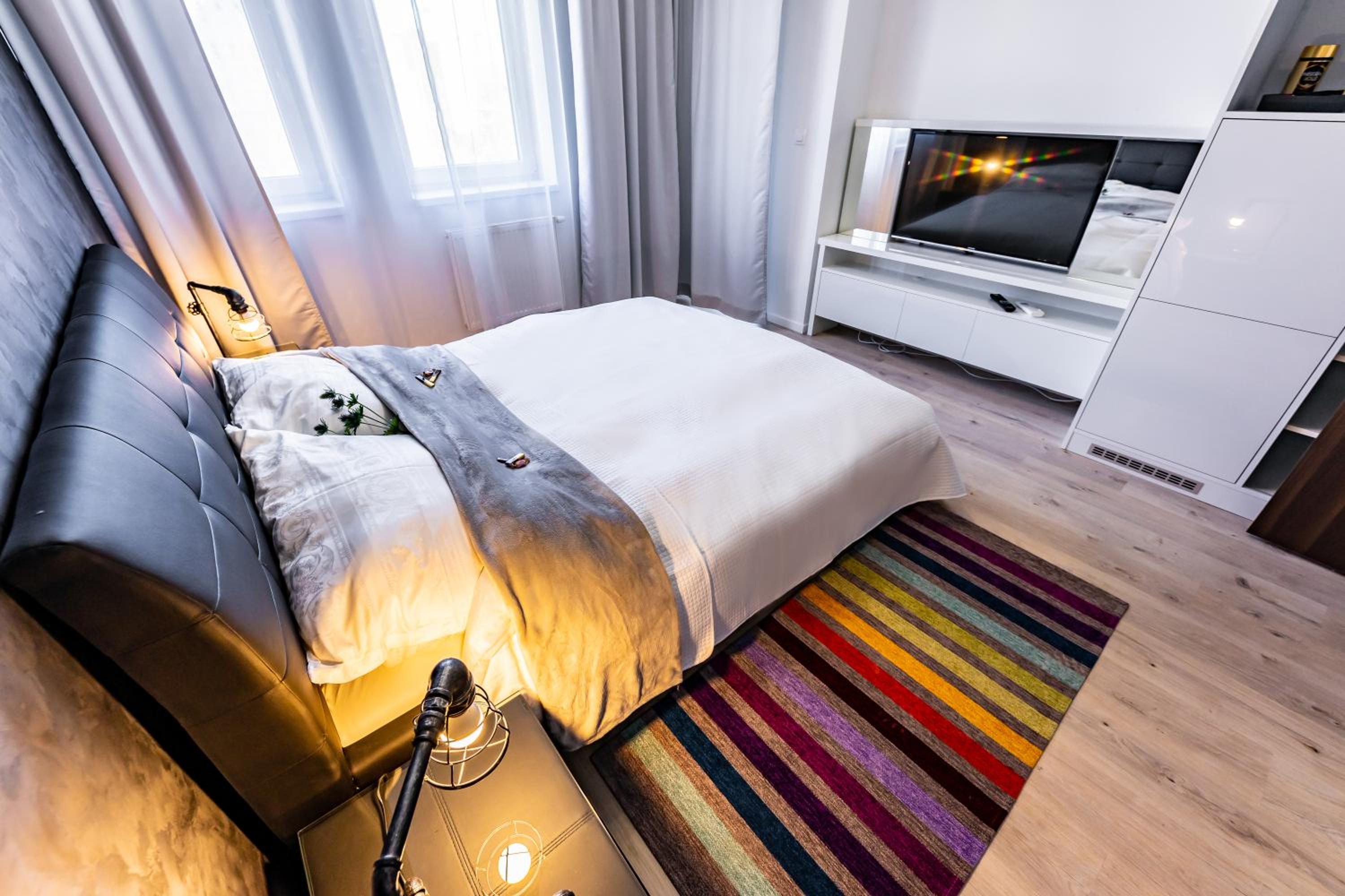 Standard Double Room - Photo 17