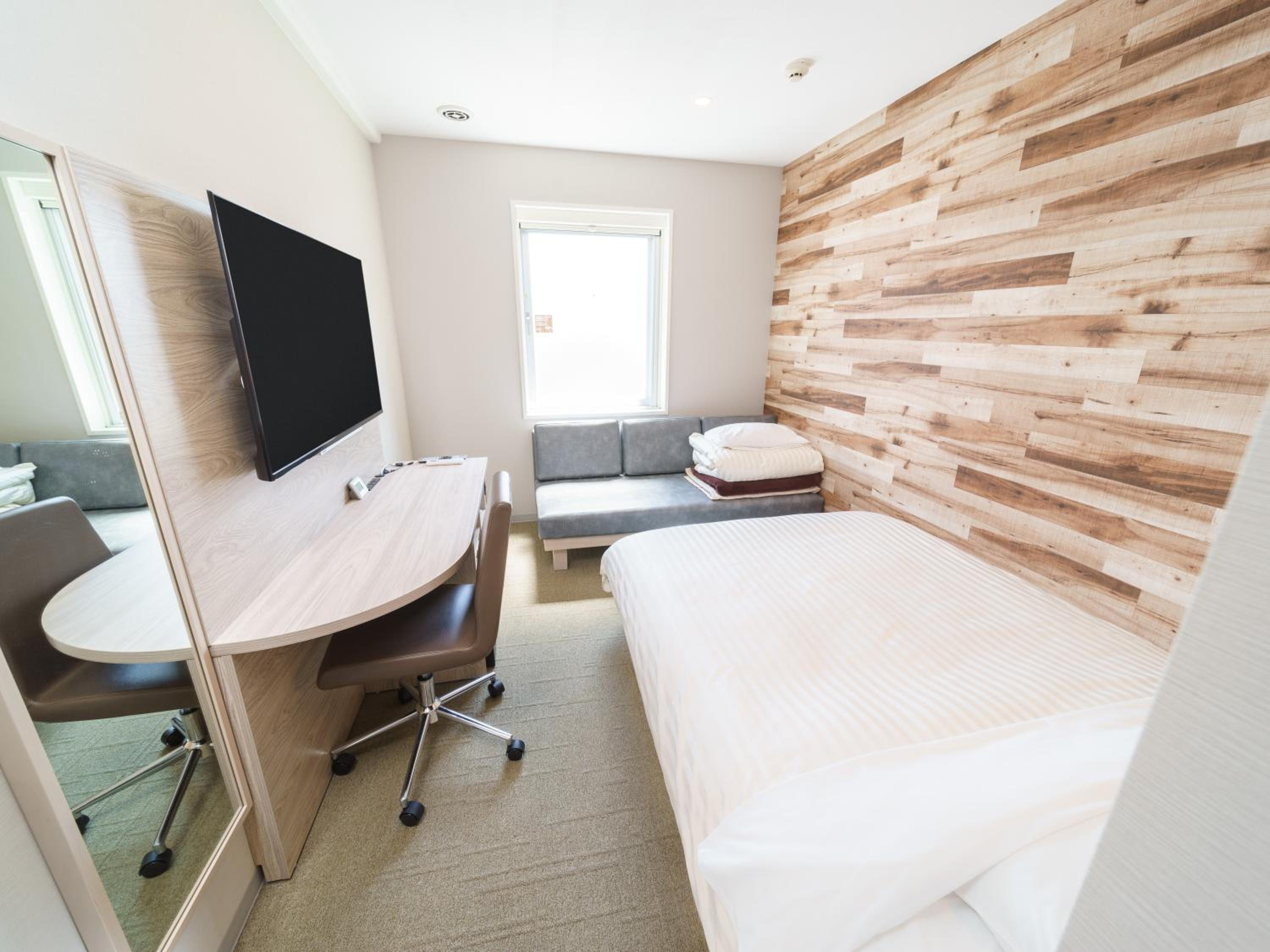 Superior Double Room with Sofa - Photo 5
