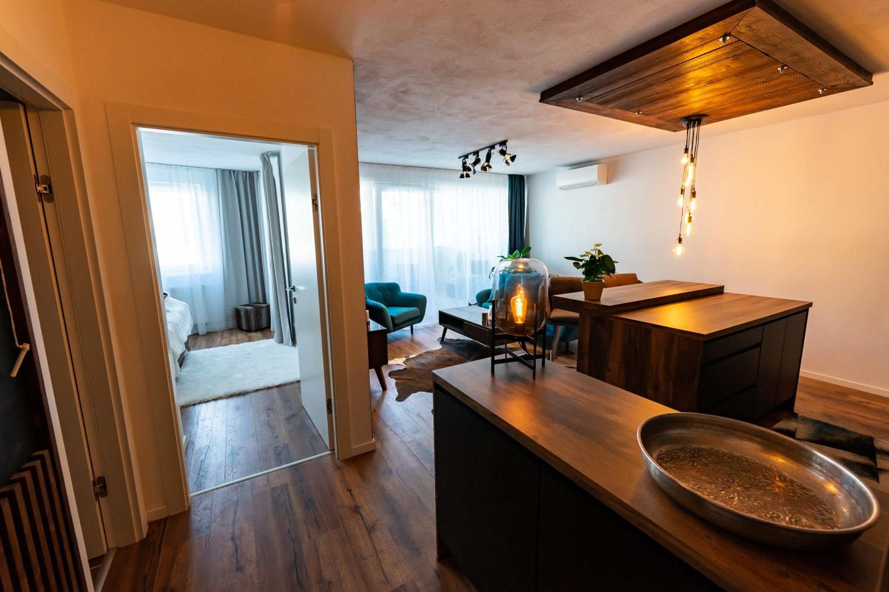 Apartment with Balcony photo 1
