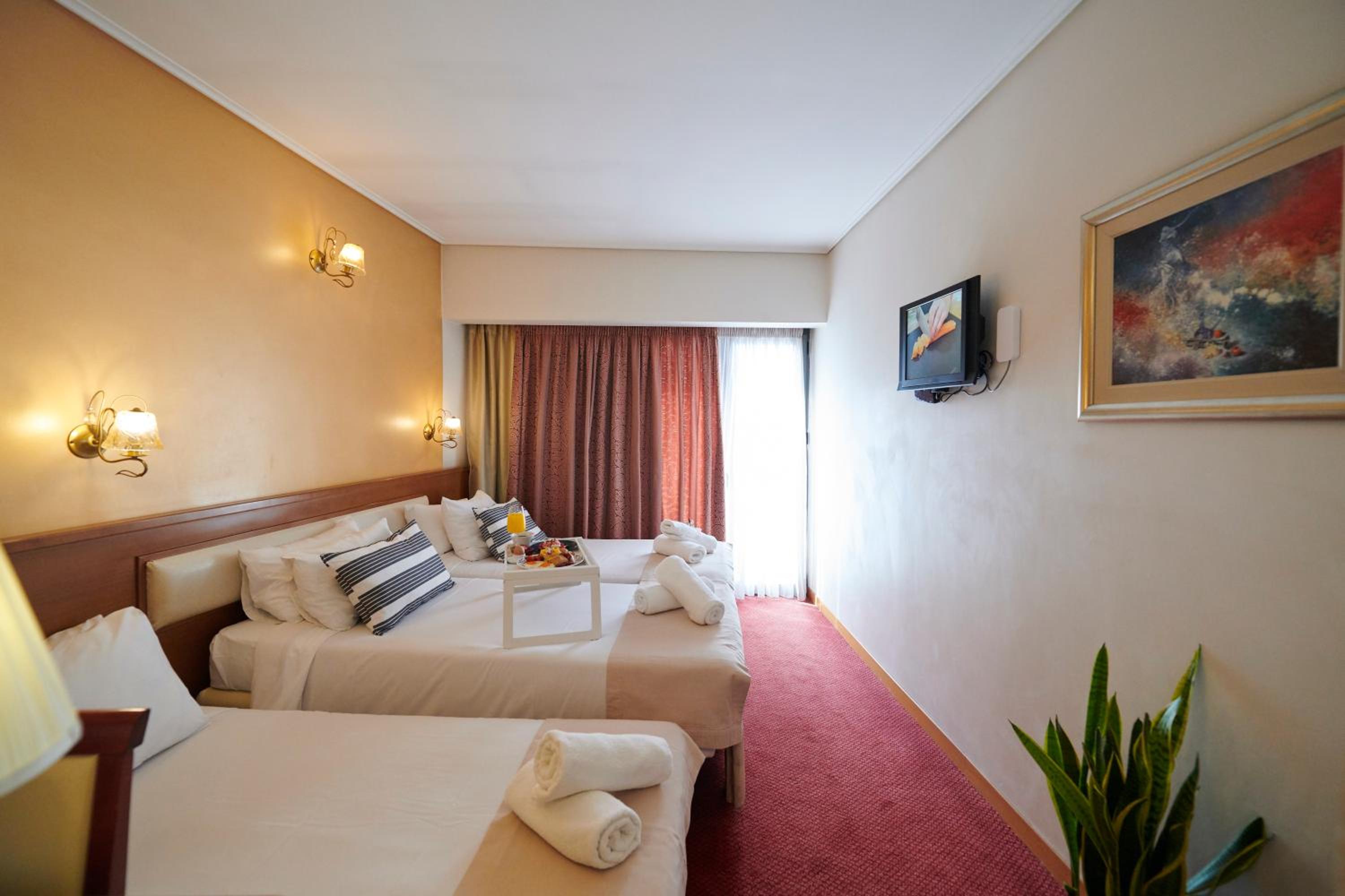 Double Room with Extra Bed photo 1