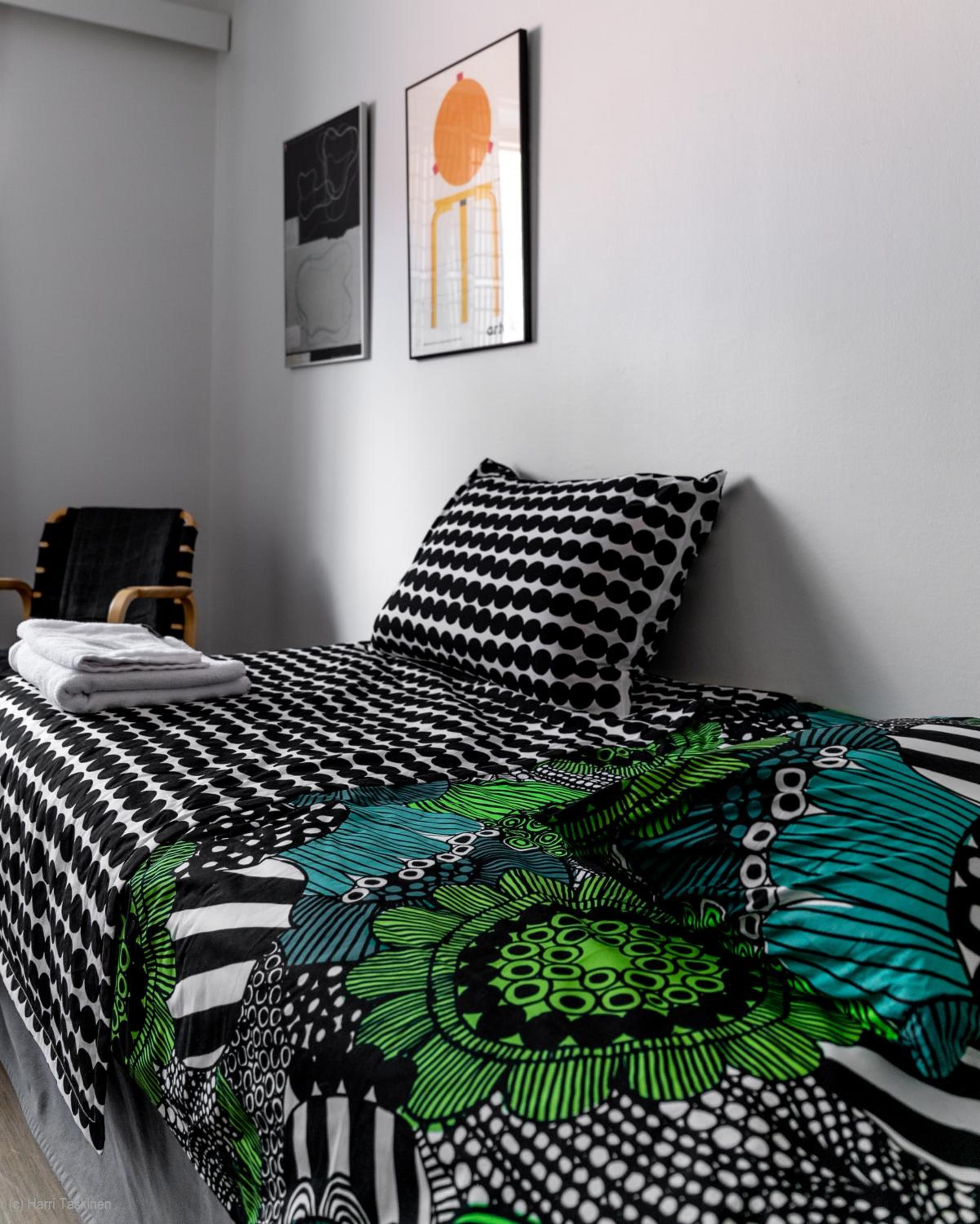 Two-Bedroom Apartment - Photo 5