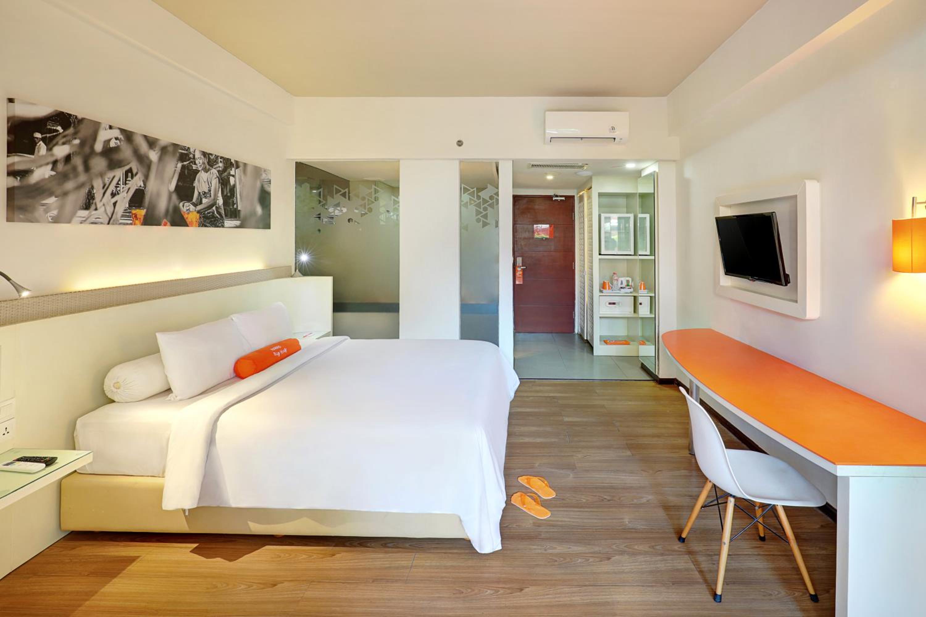 Silent Day Package at Harris Room