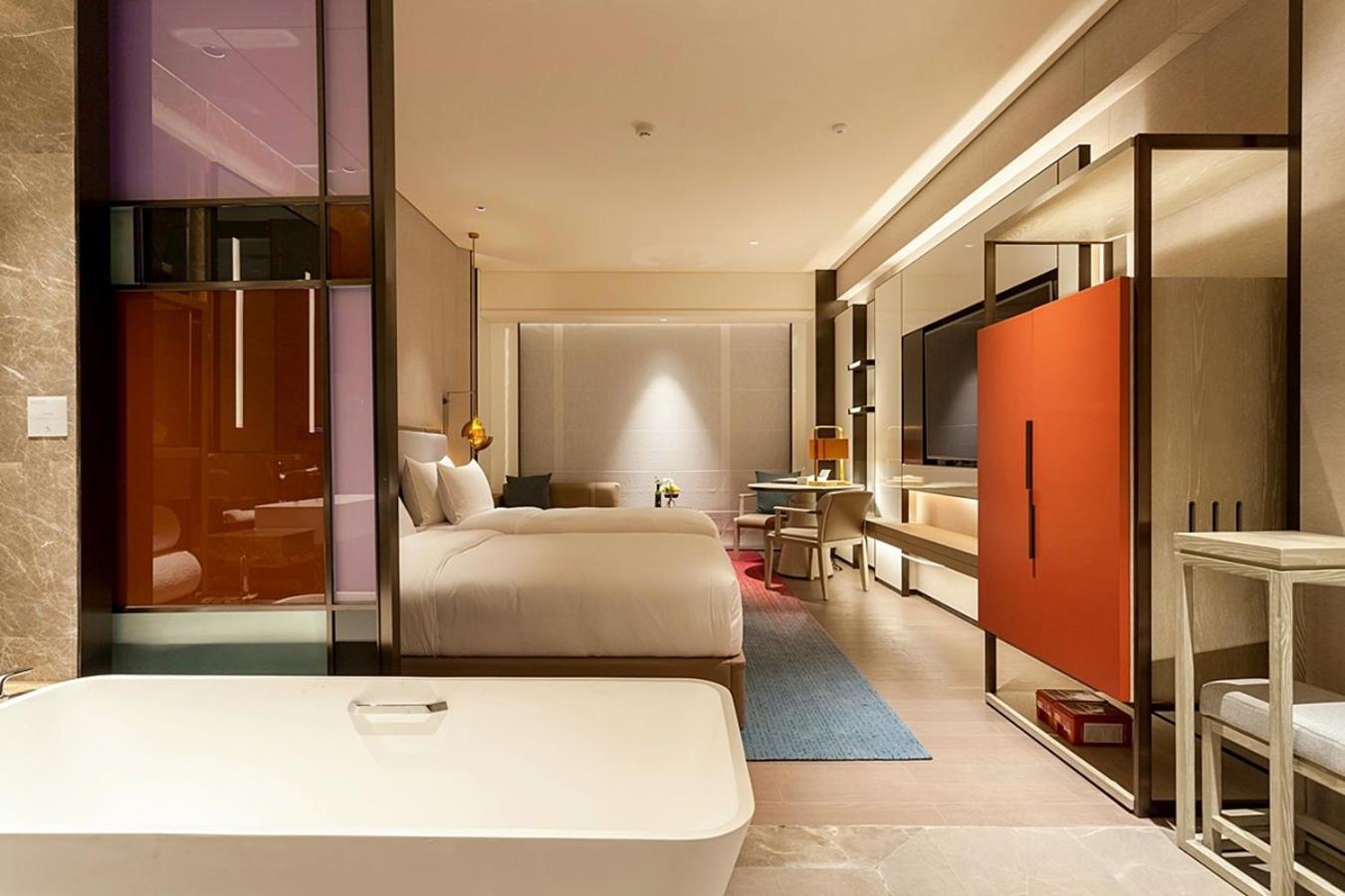 Deluxe Double or Twin Room photo 1
