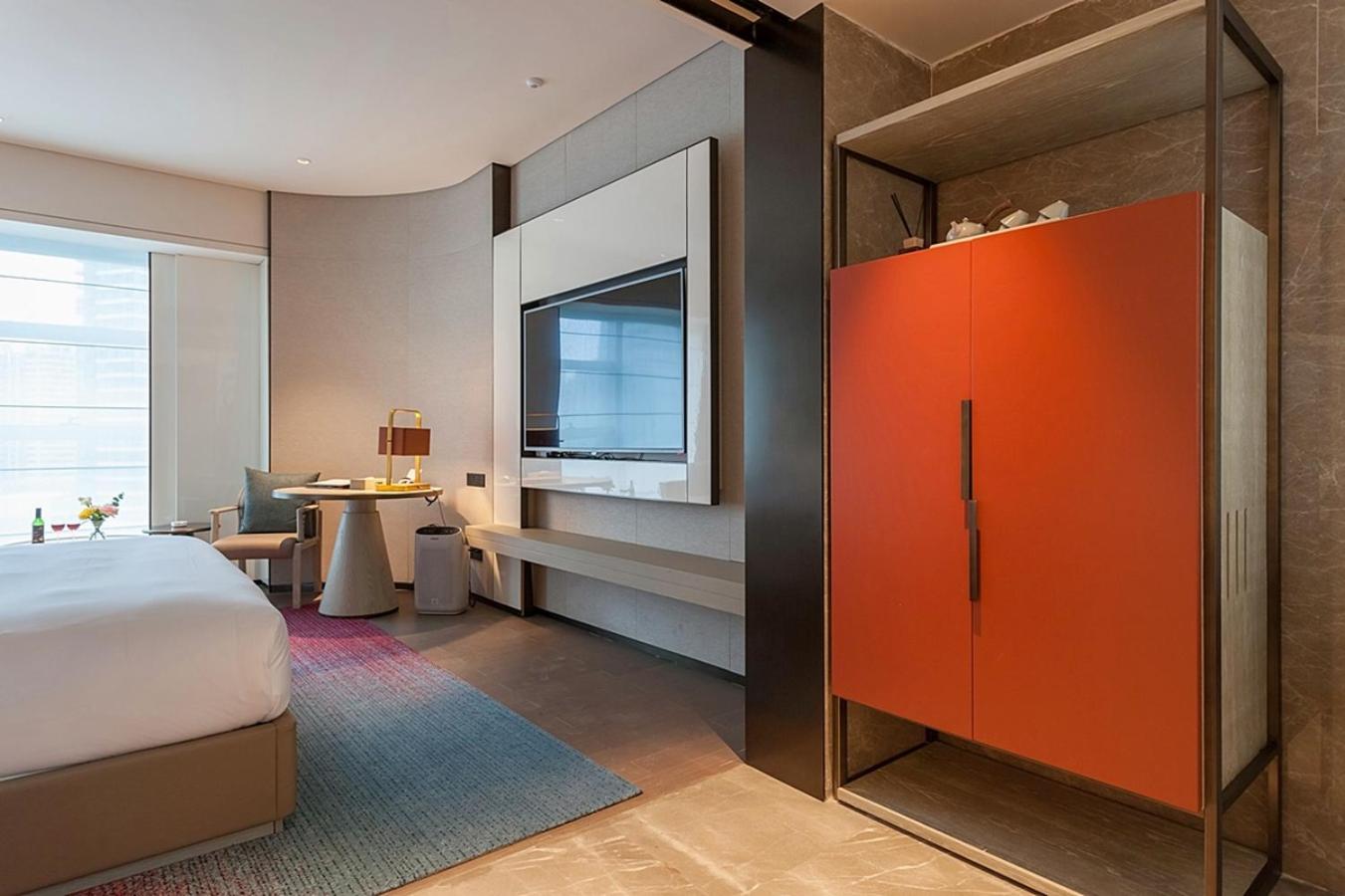 Deluxe Double Room with Bath photo 3