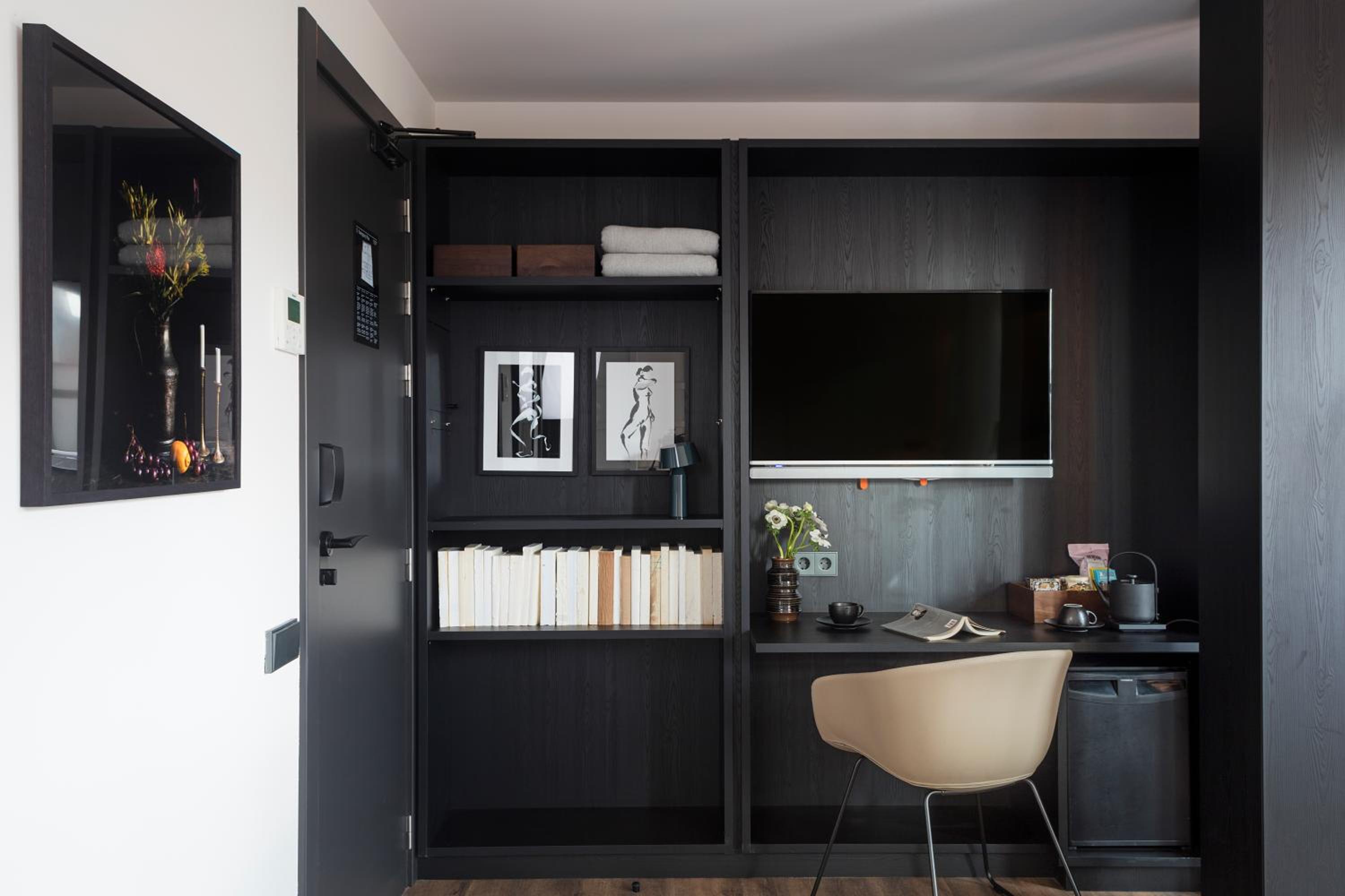 One-Bedroom Suite photo 2