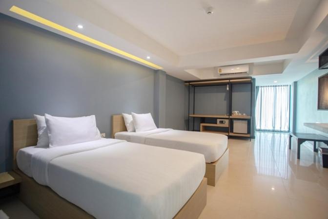Superior Twin Room - Photo 6