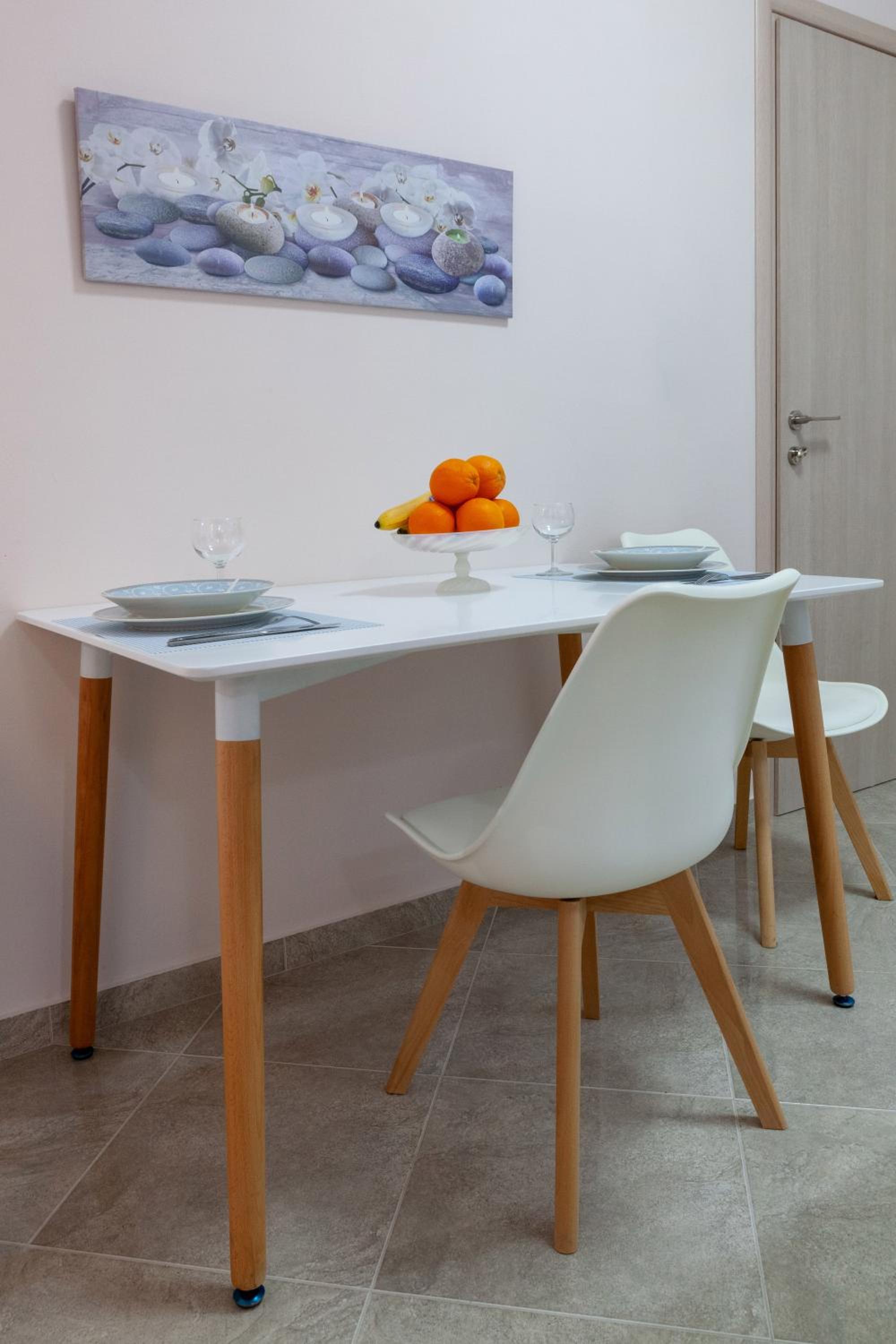 One-Bedroom Apartment - Photo 29