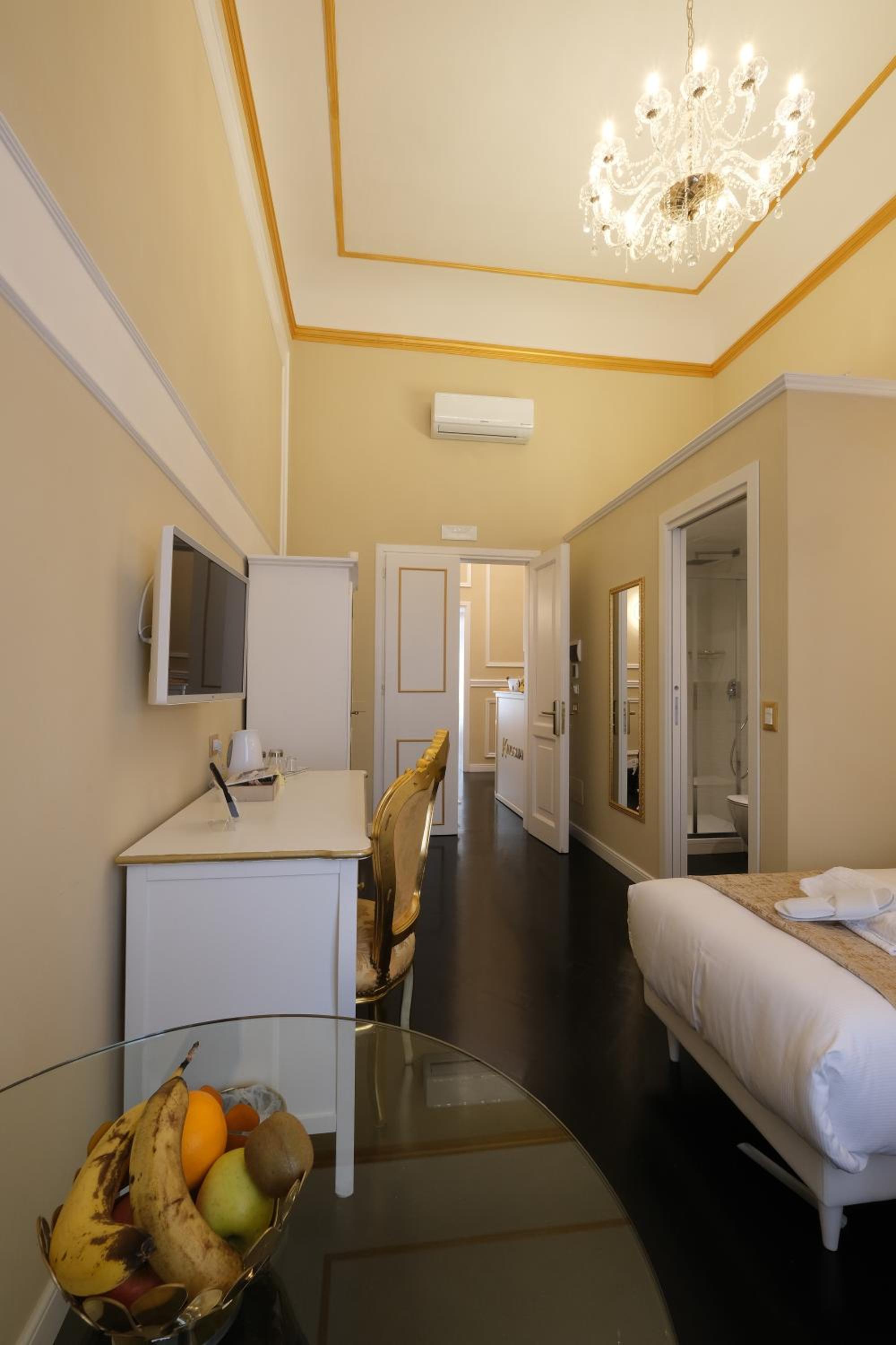 Superior King or Twin Room photo 3