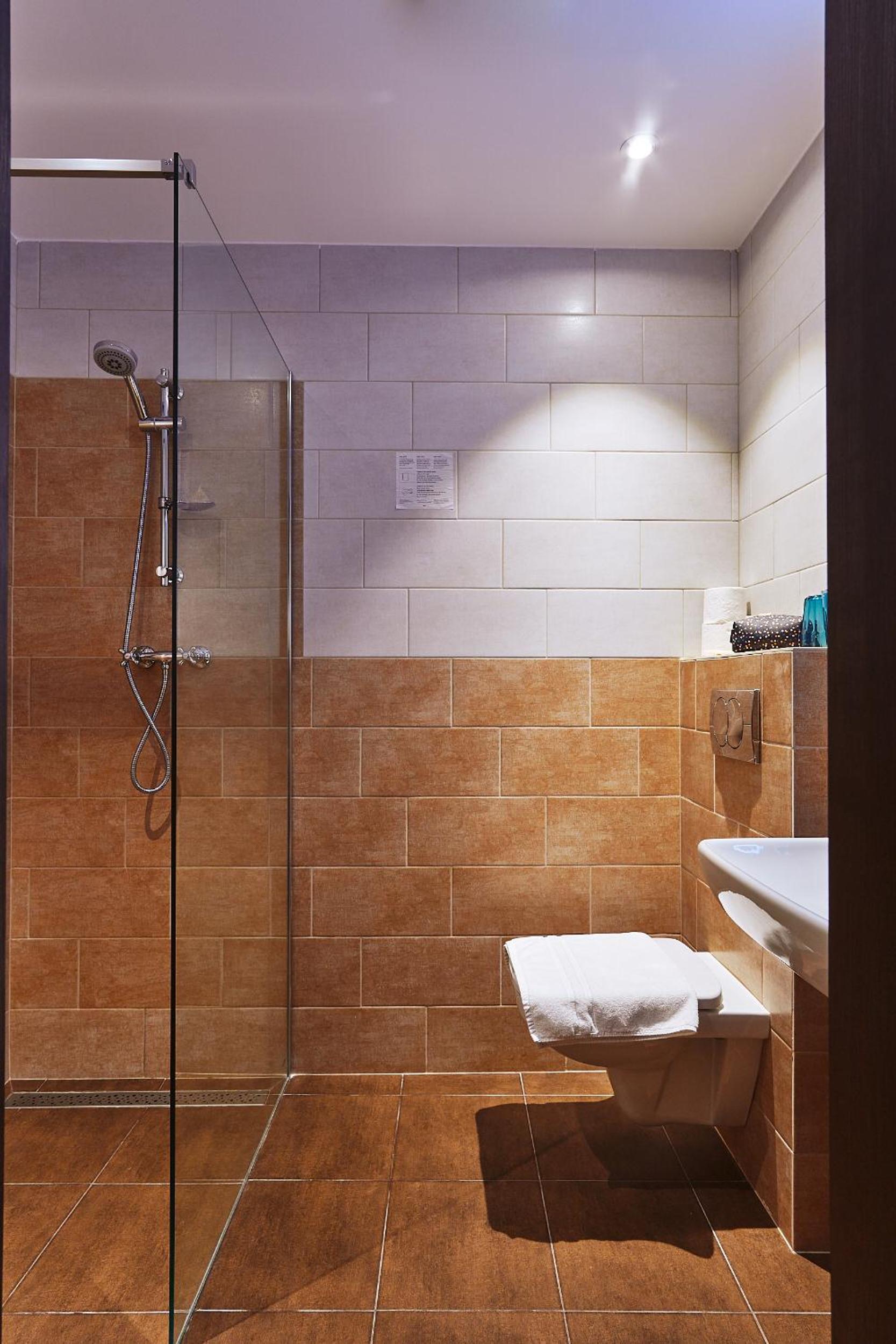 Business Double Room - Photo 24