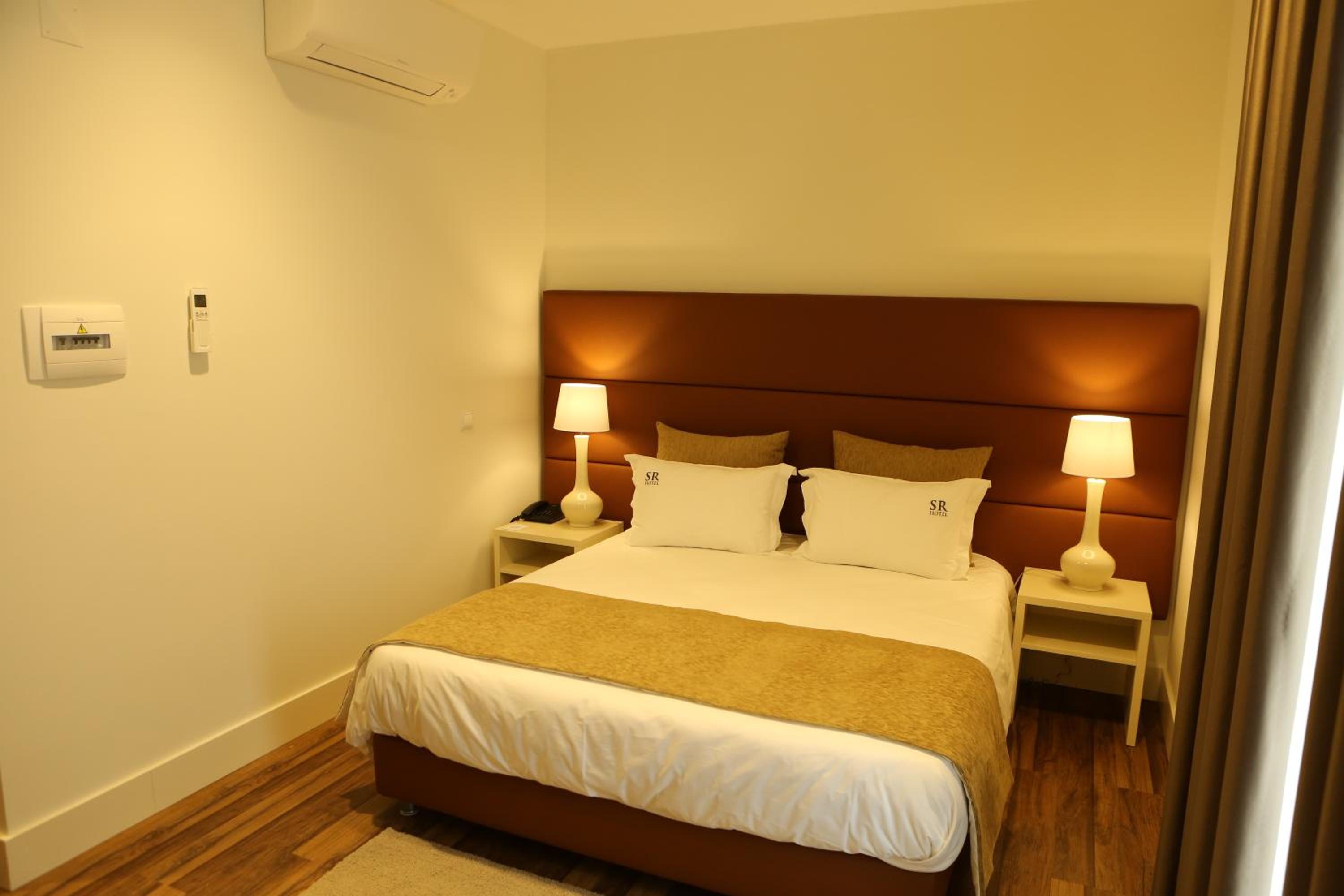 Standard Double Room - Photo 5