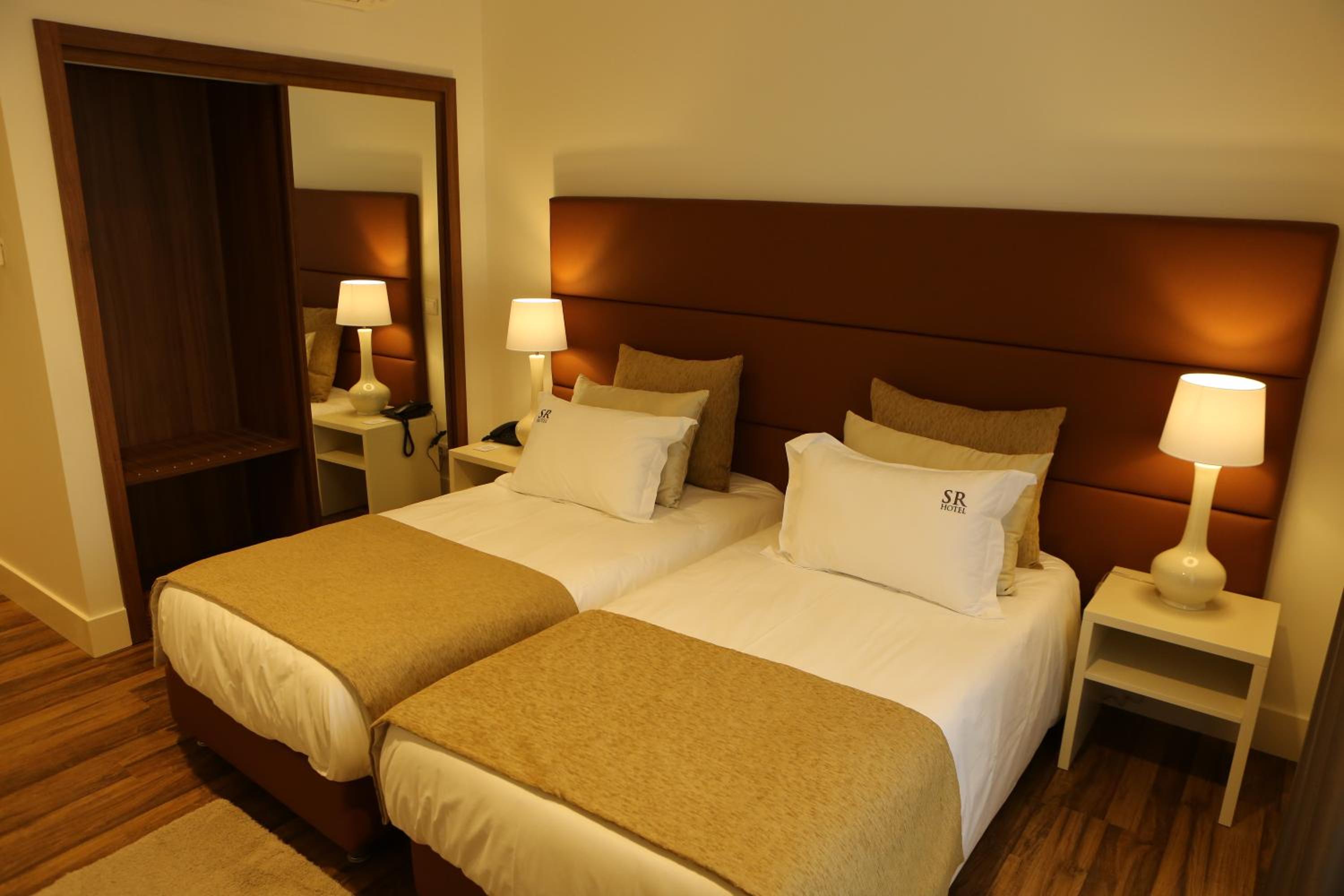 Standard Double or Twin Room - Photo 1