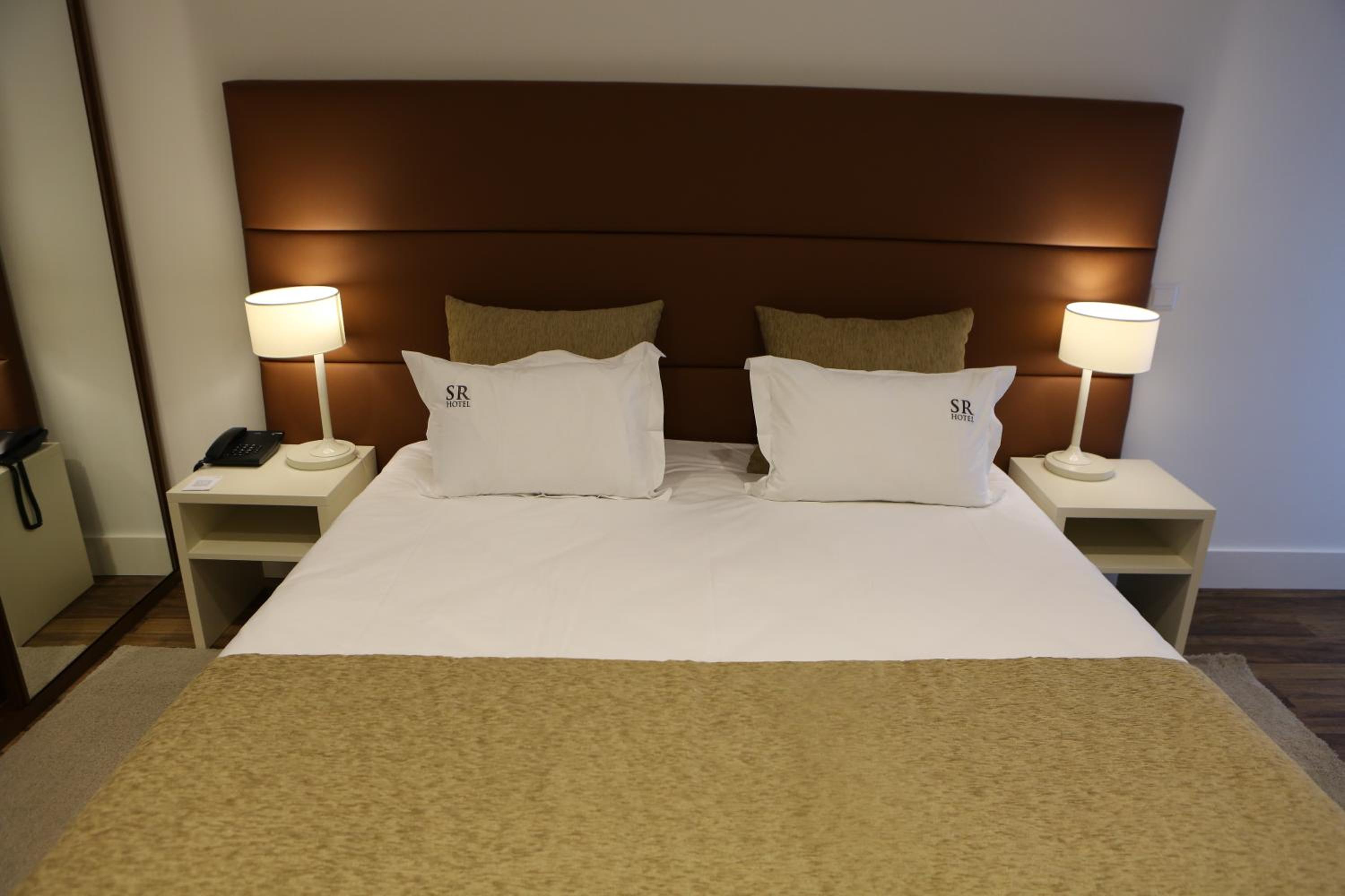 Double or Twin Room - Photo 3