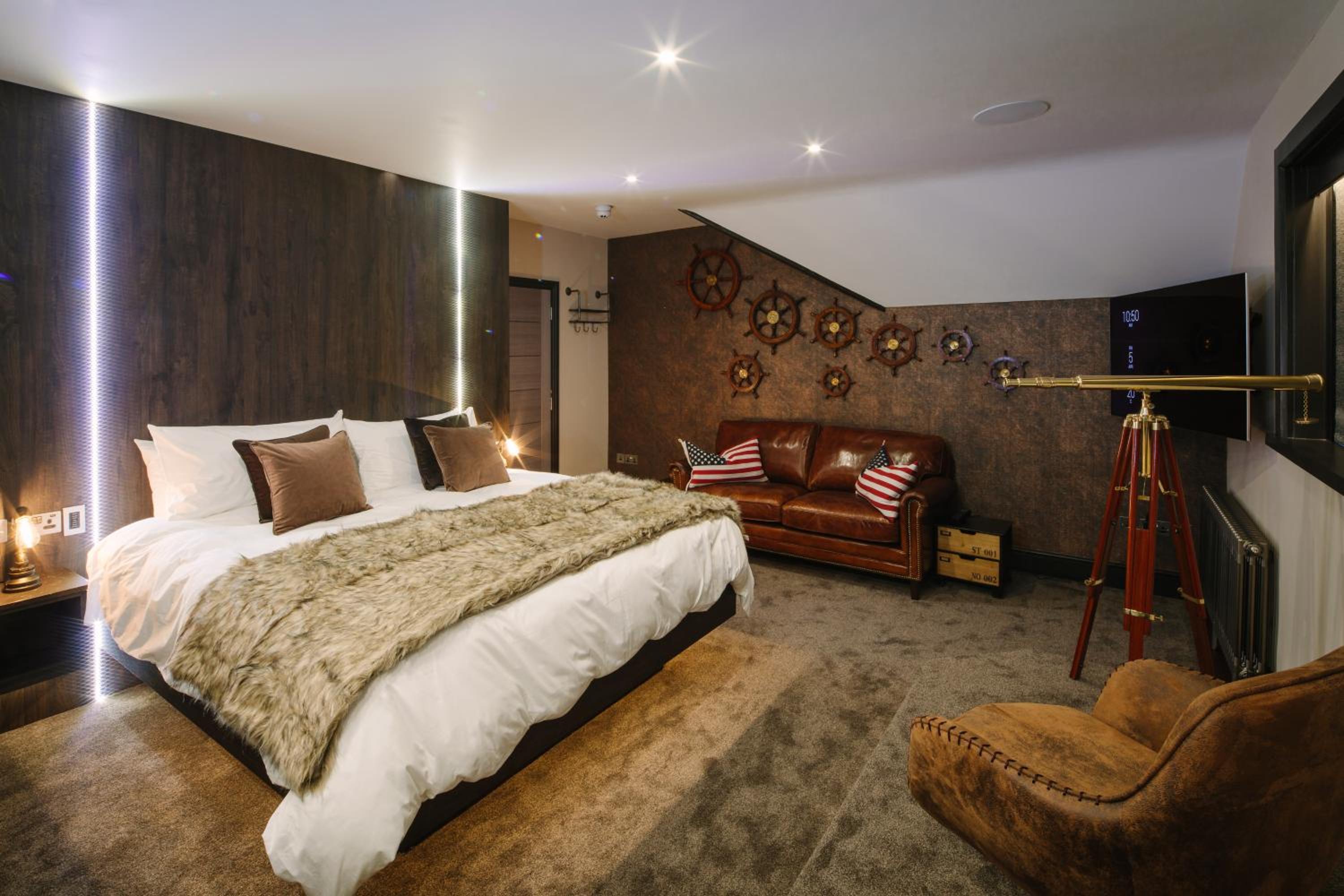 Suite with Mountain View - Photo 1