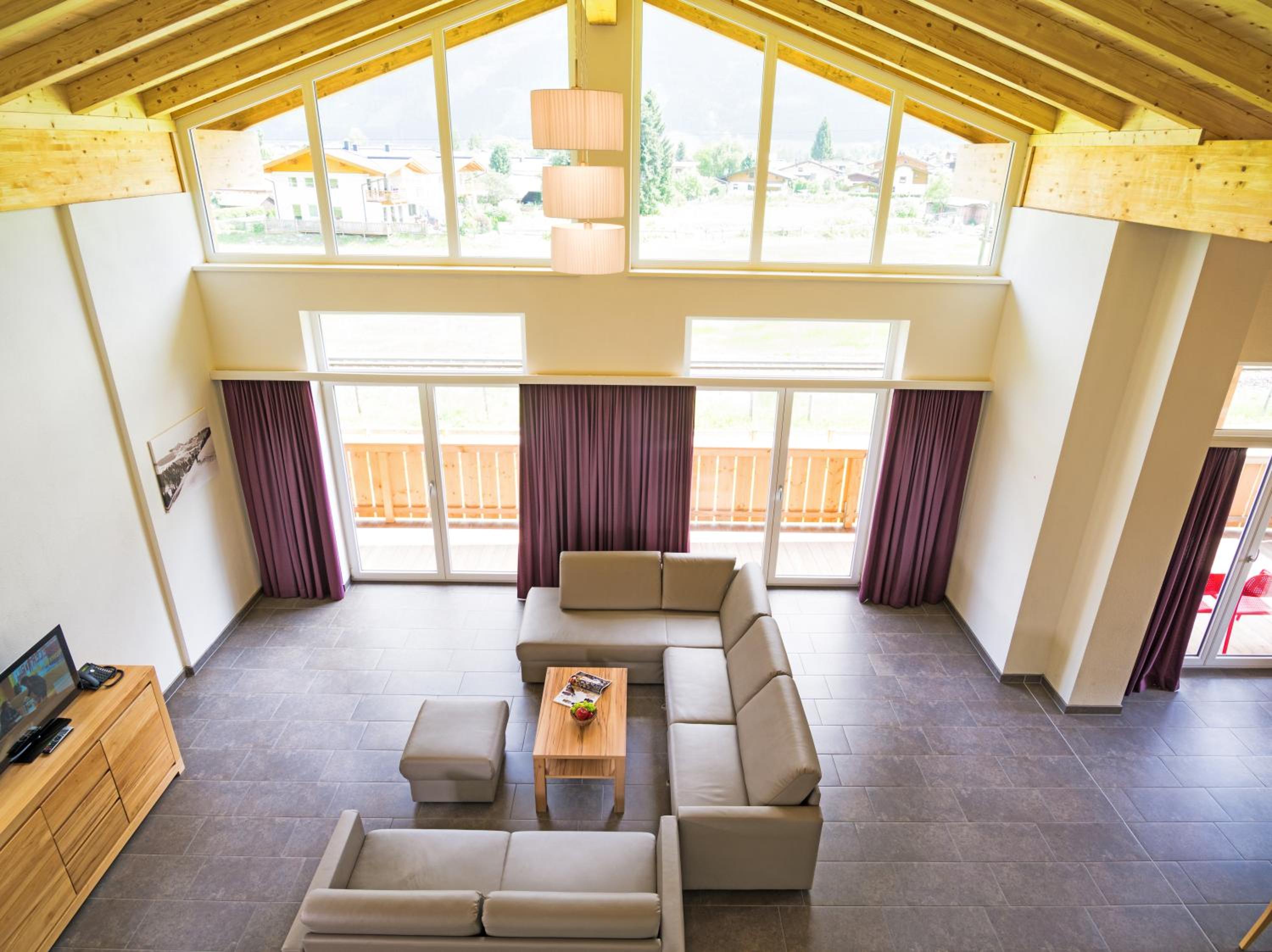 Four-Bedroom Apartment - Penthouse with Balcony and Mountain View photo 1