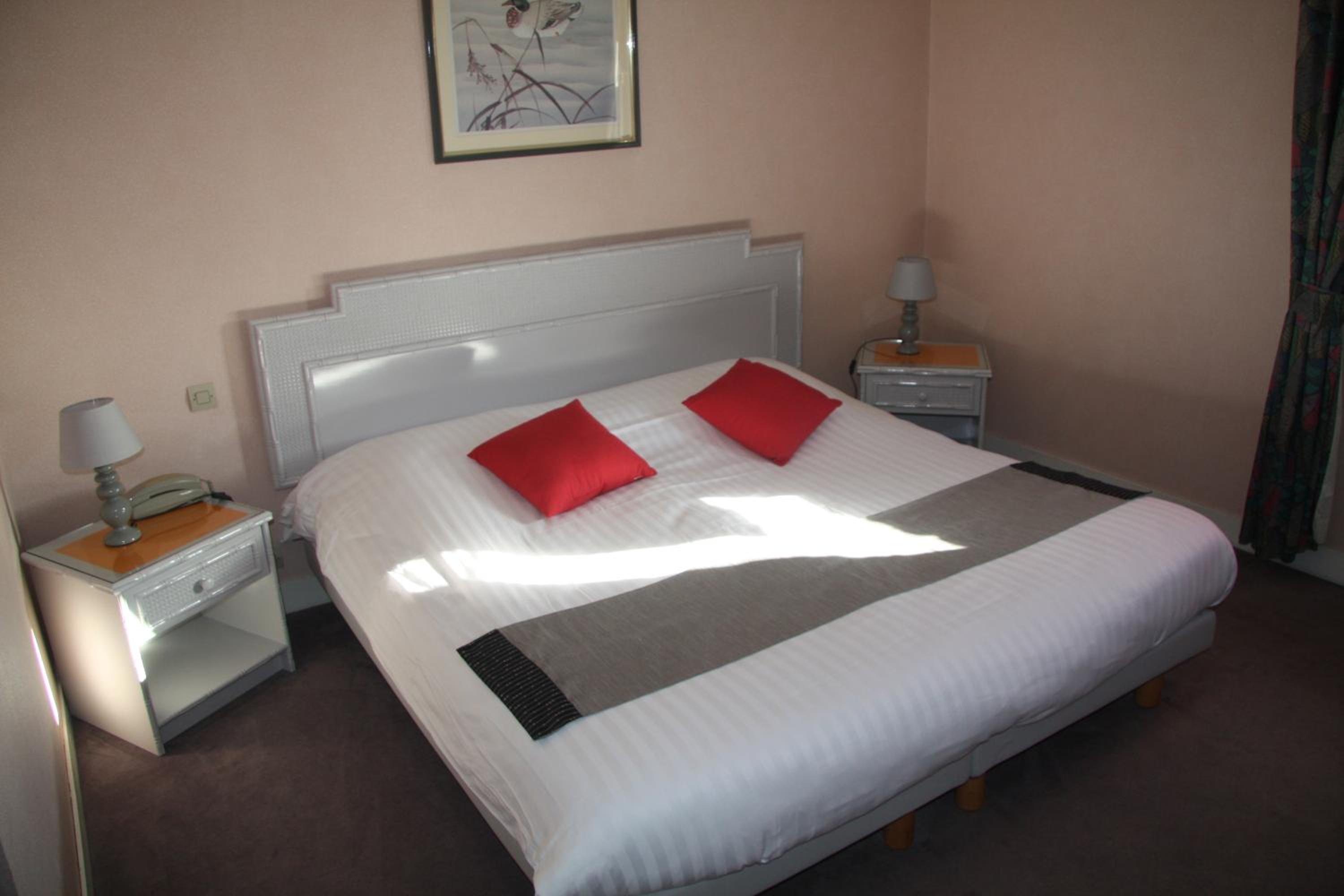 Standard Double Room photo 3