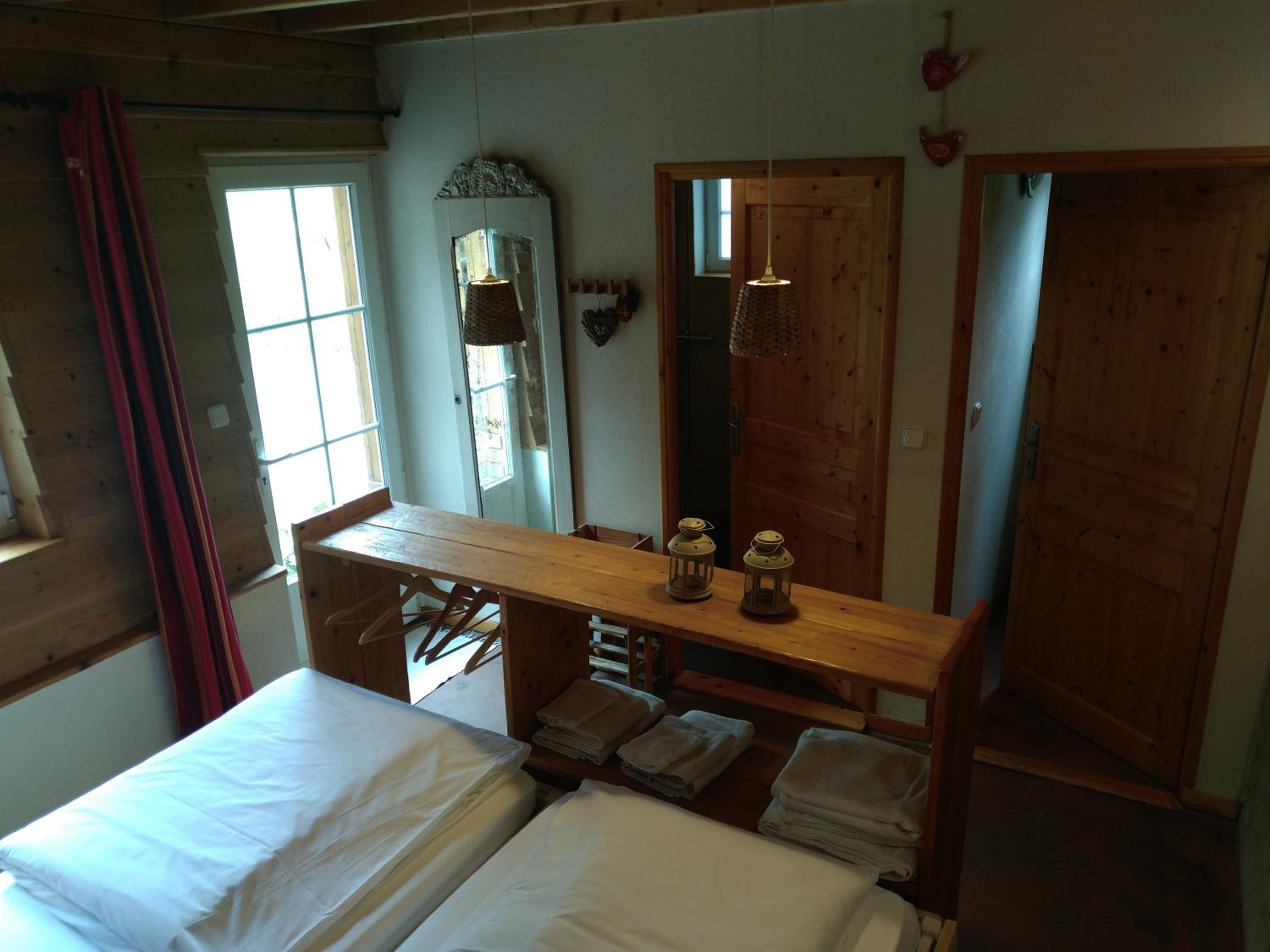 Budget Double Room - Photo 3