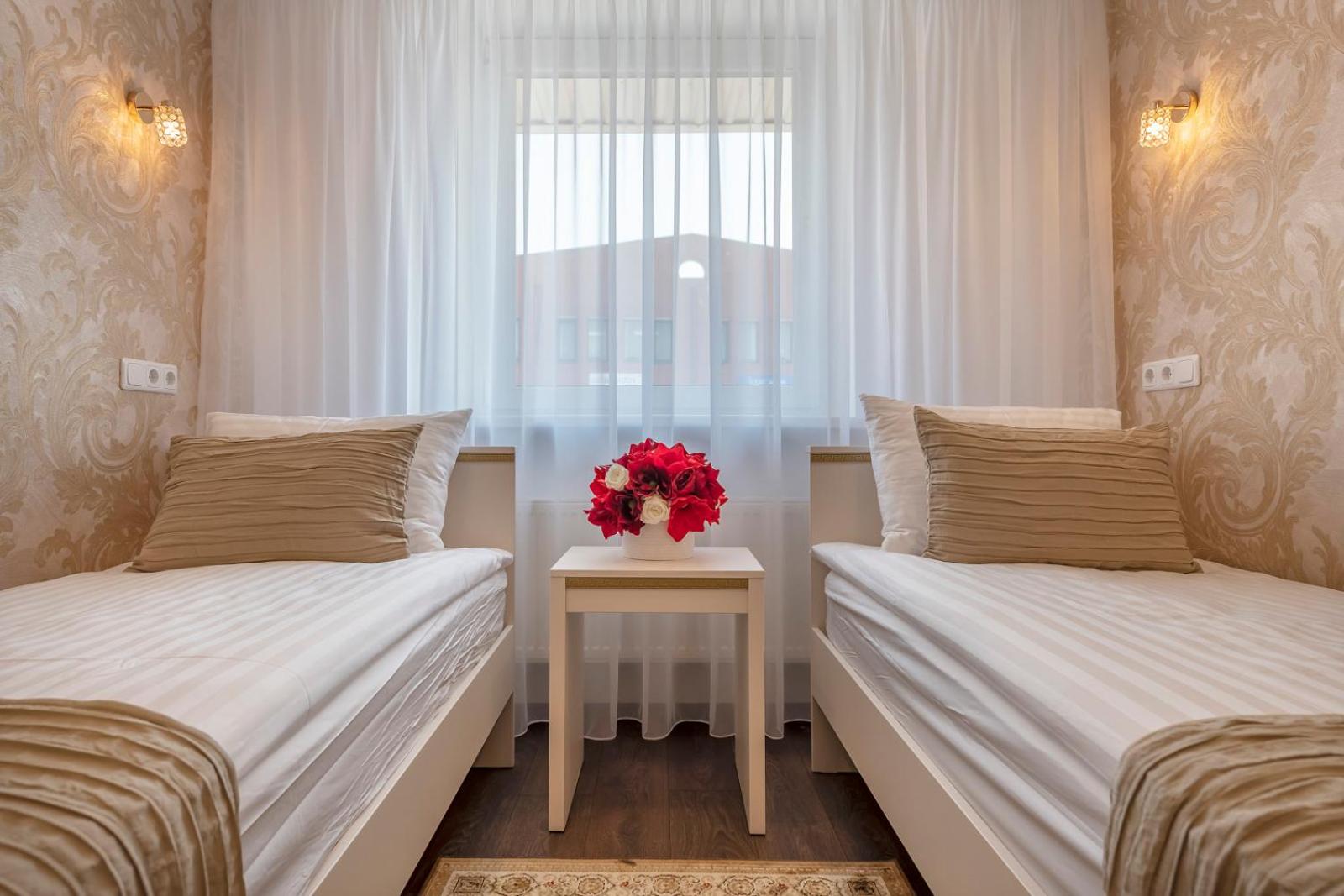 Standard Twin Room - Photo 1