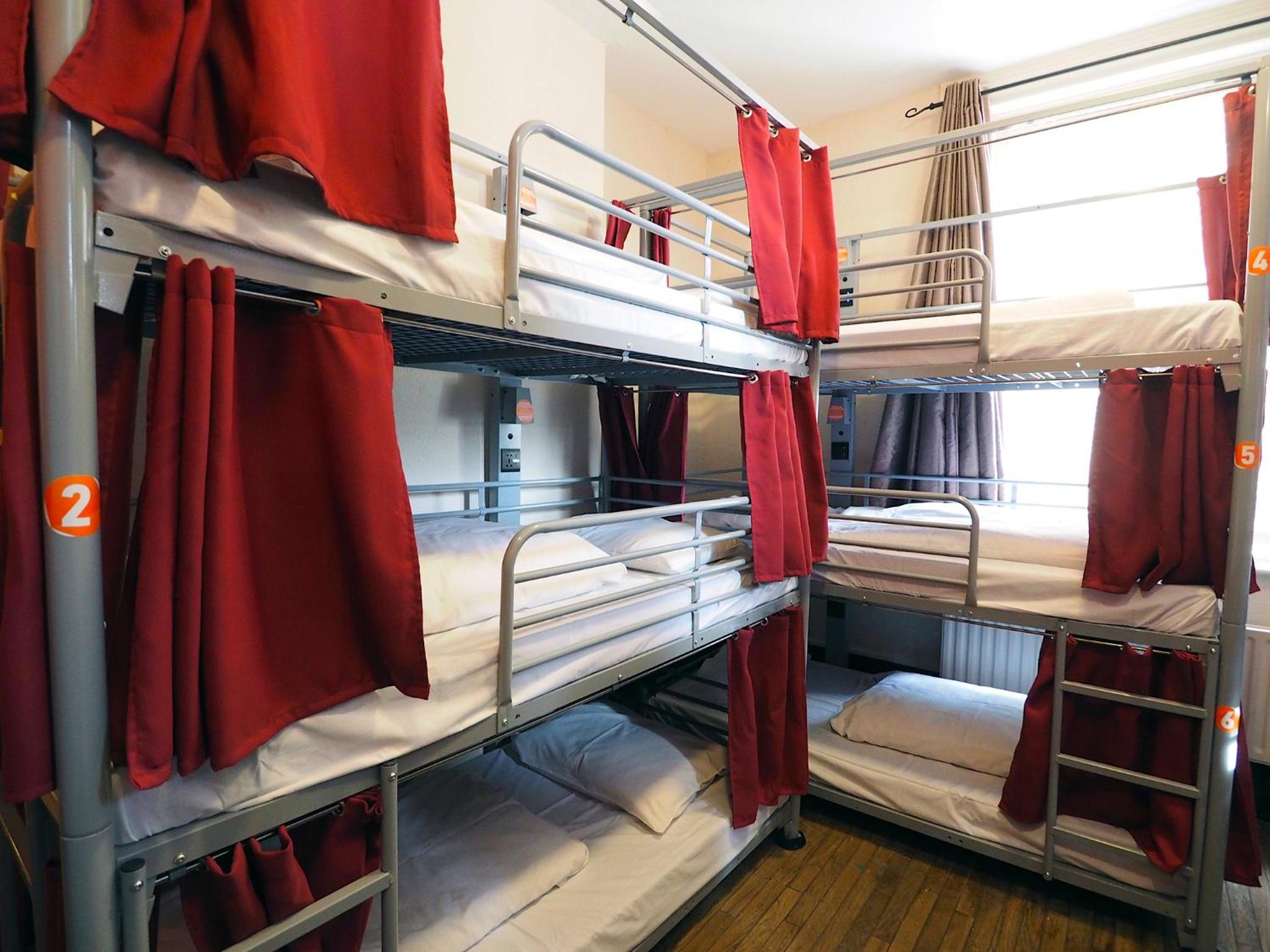 Bed in 12-Bed Mixed Dormitory Room with External Shared Bathroom photo 3