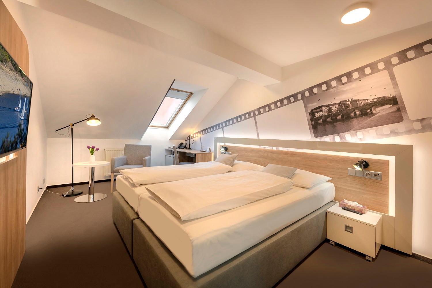 Deluxe Double or Twin Room