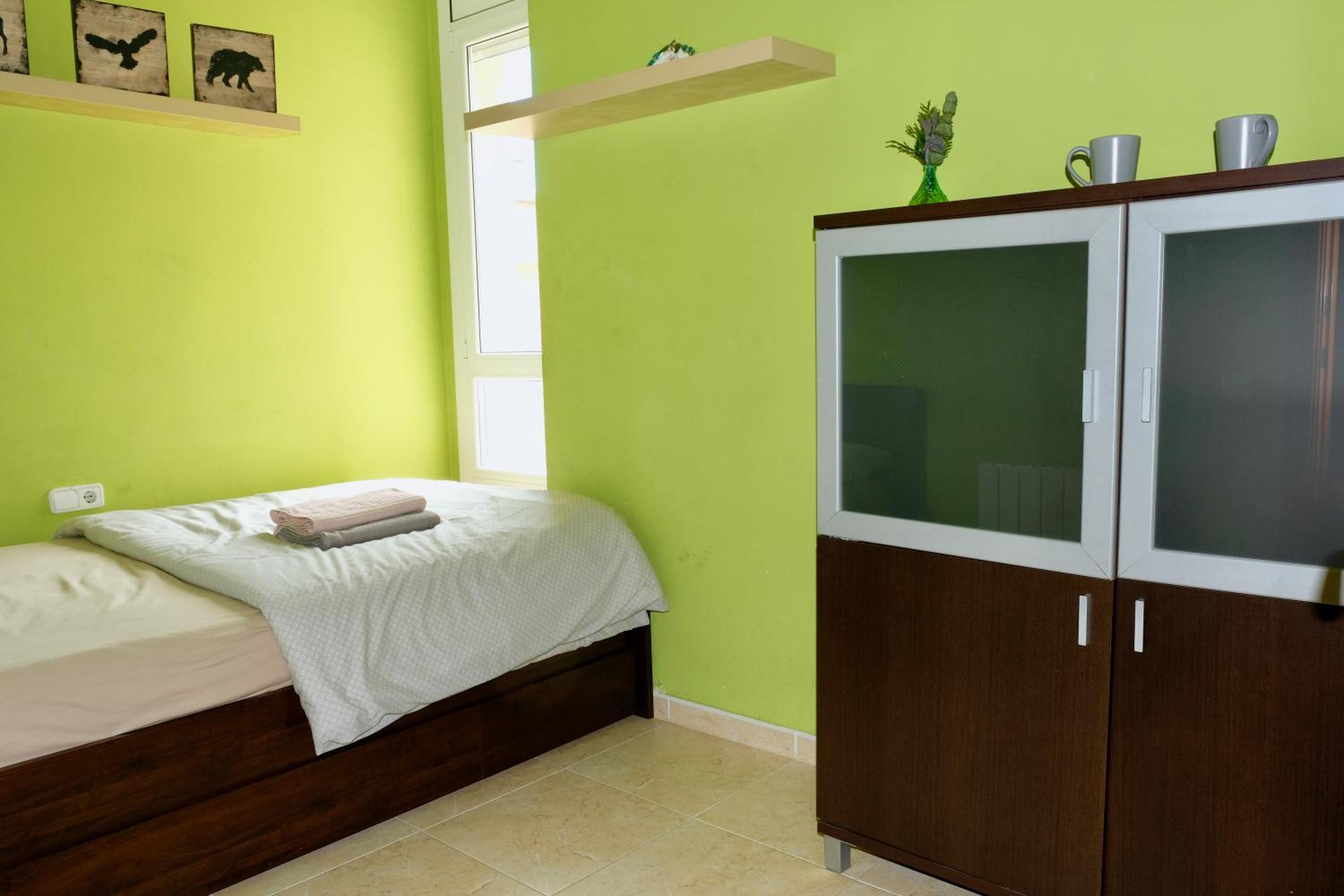 Apartment photo 2