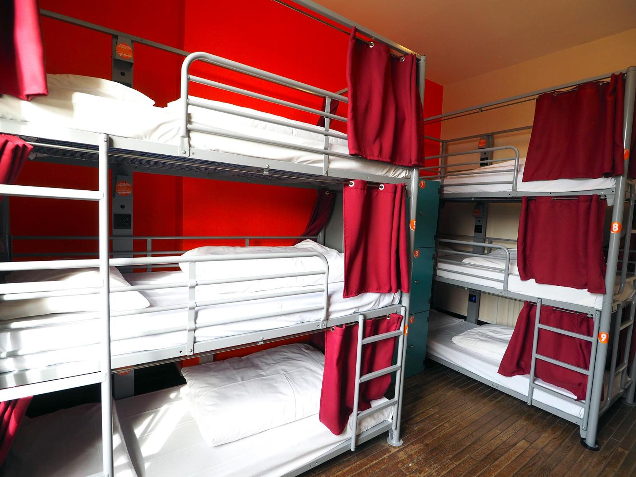 Bed in 9-Bed Mixed Dormitory Room with External Shared Bathroom photo 2