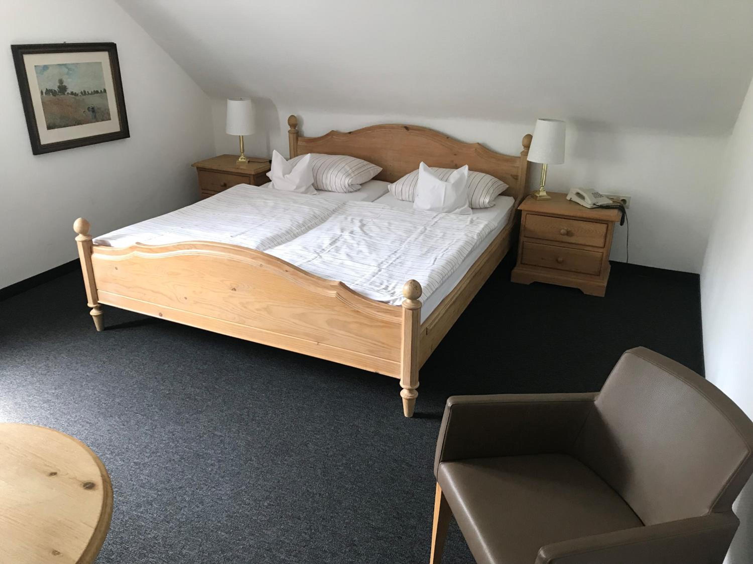 Standard Double Room photo 3