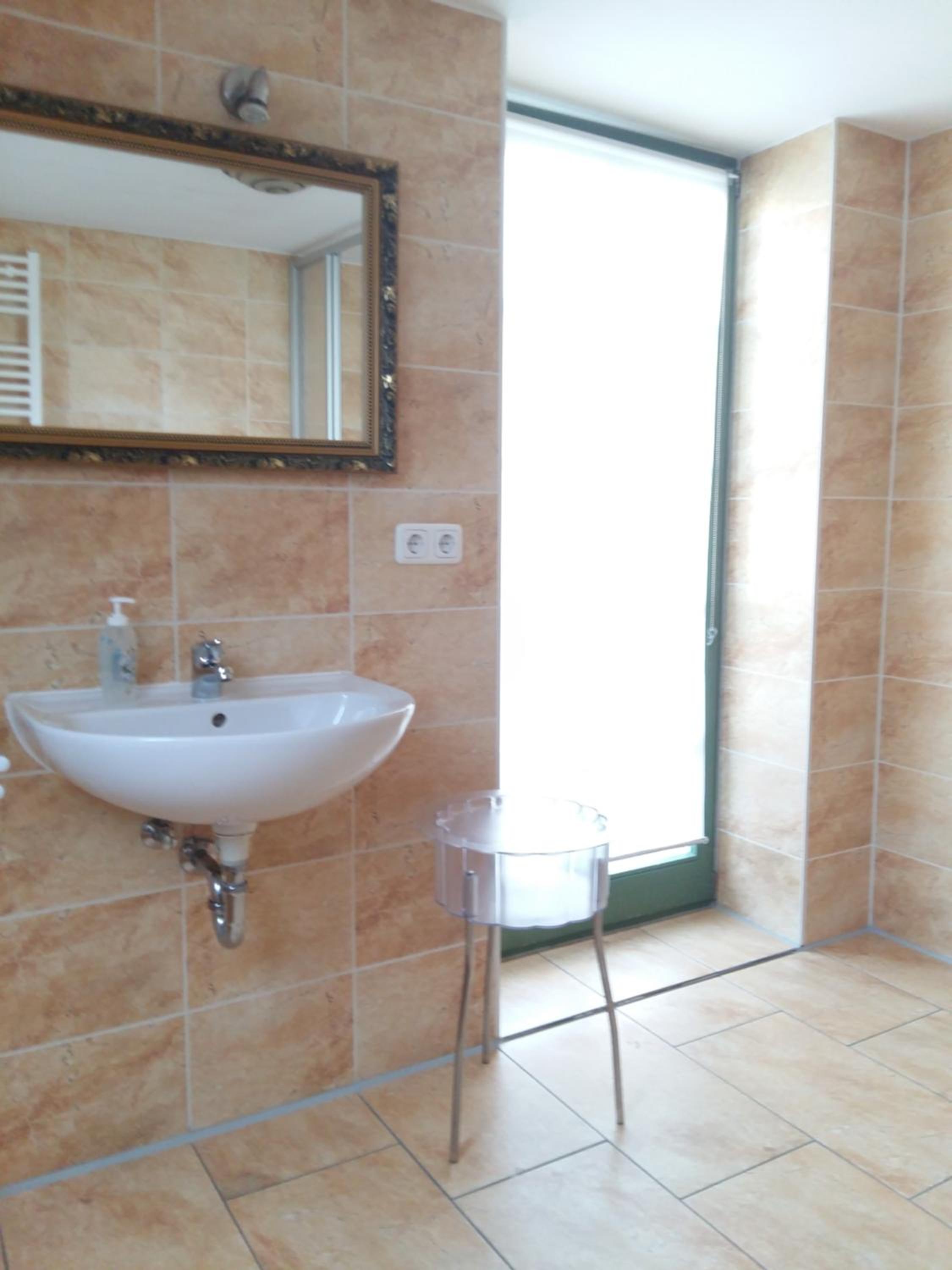 Double Room with Extra Bed photo 3