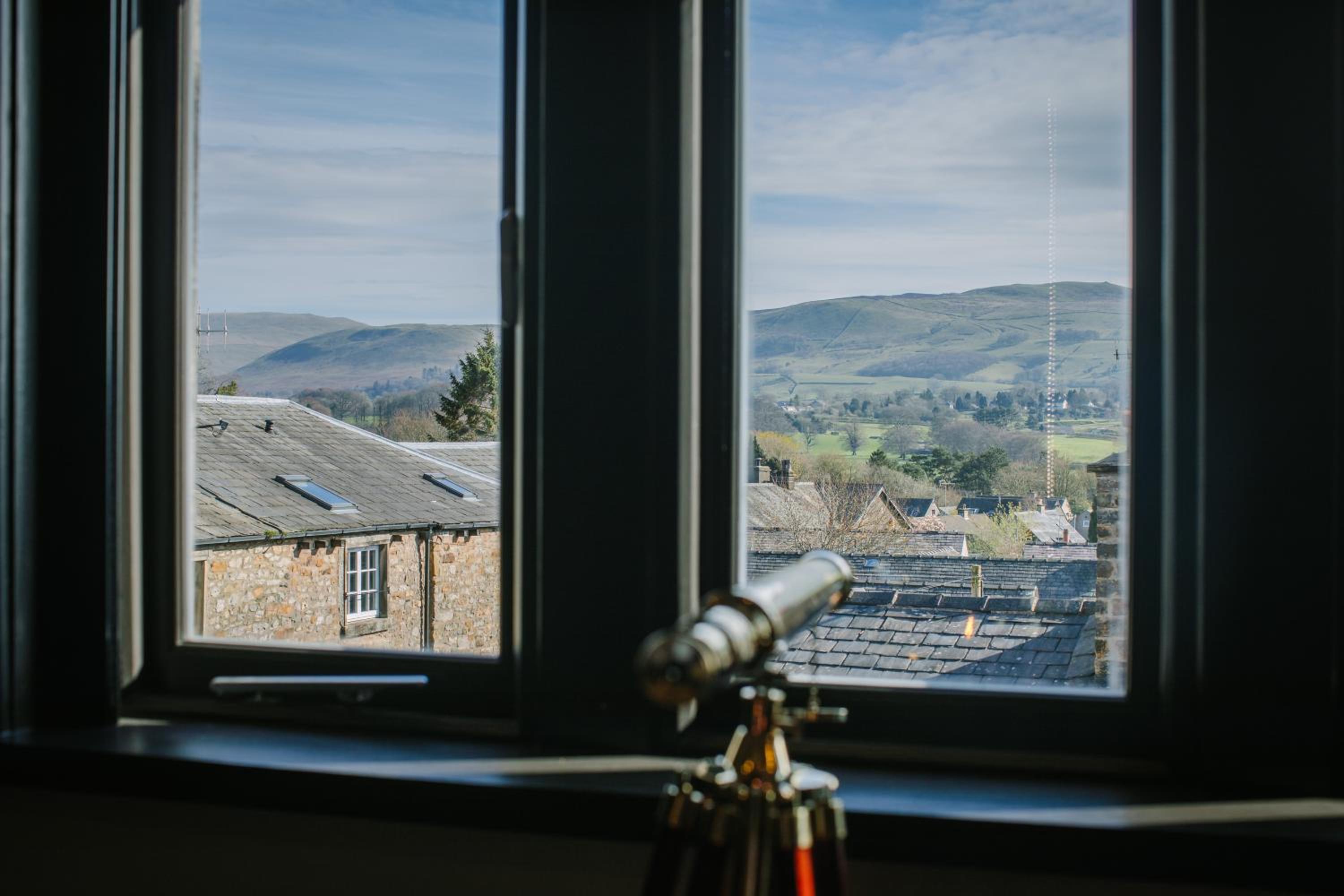 Suite with Mountain View - Photo 6