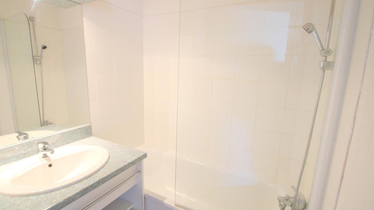 Two-Bedroom Apartment photo 2
