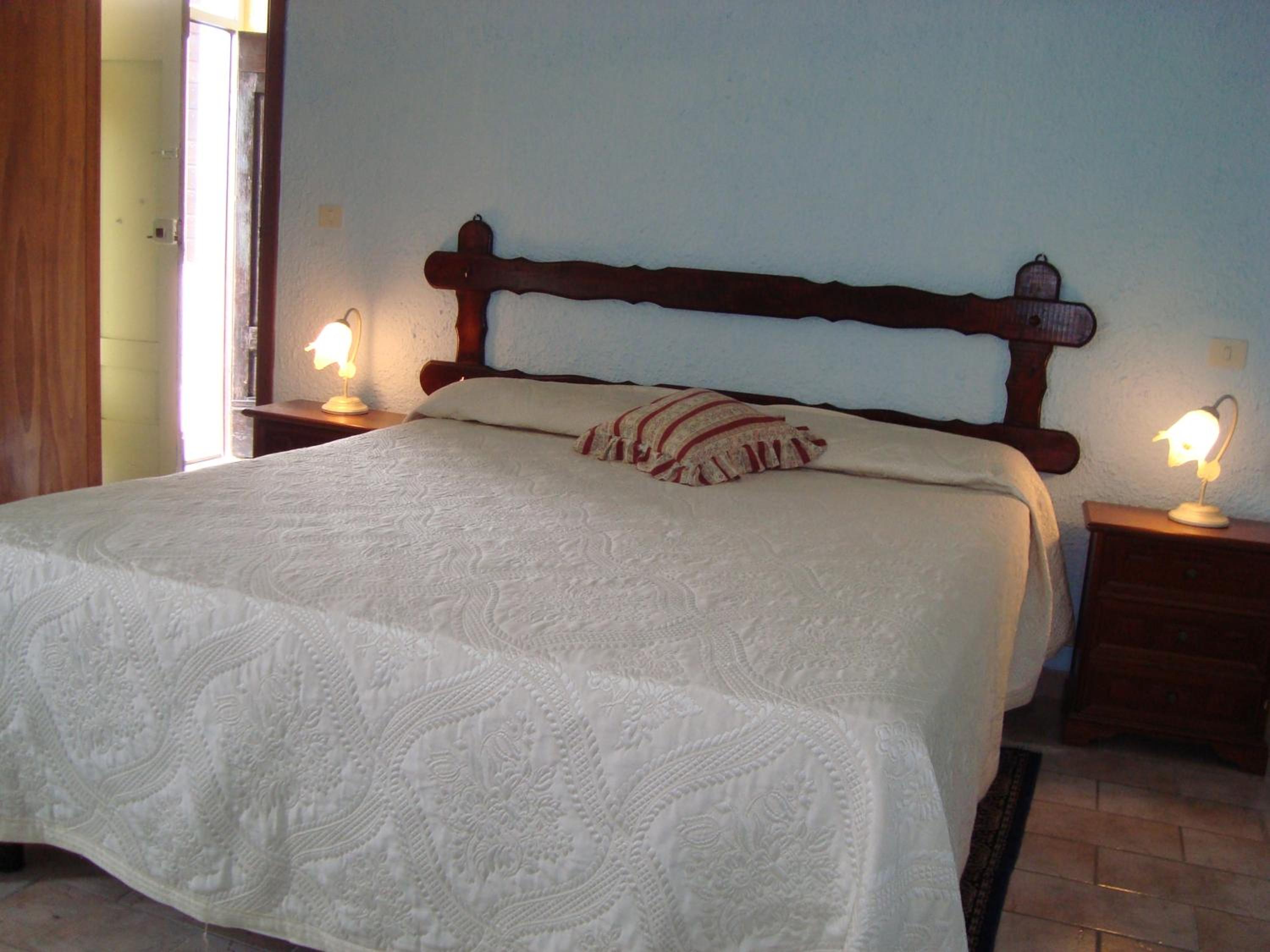 Three-Bedroom Apartment - Photo 2