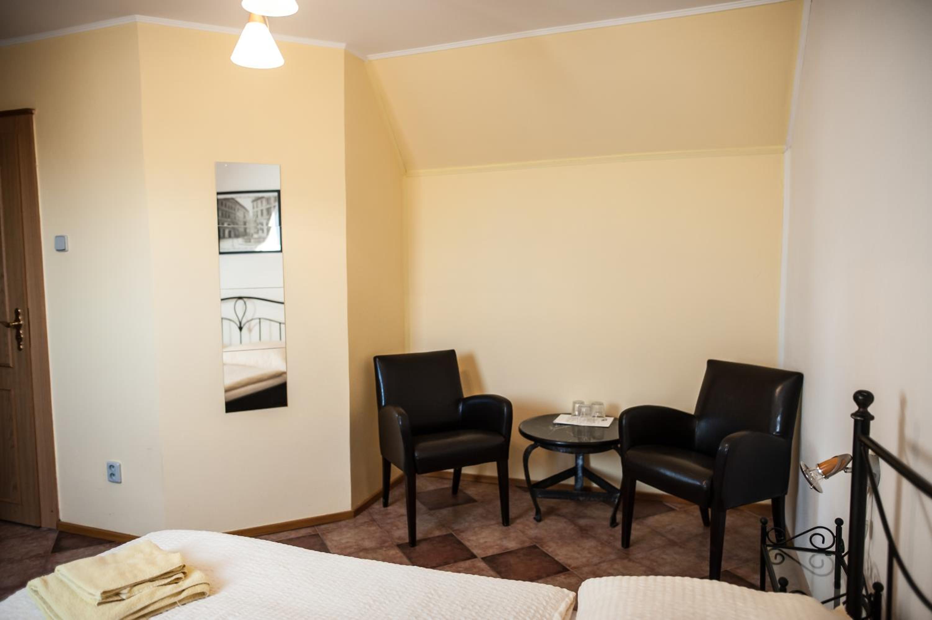 Double or Twin Room photo 3