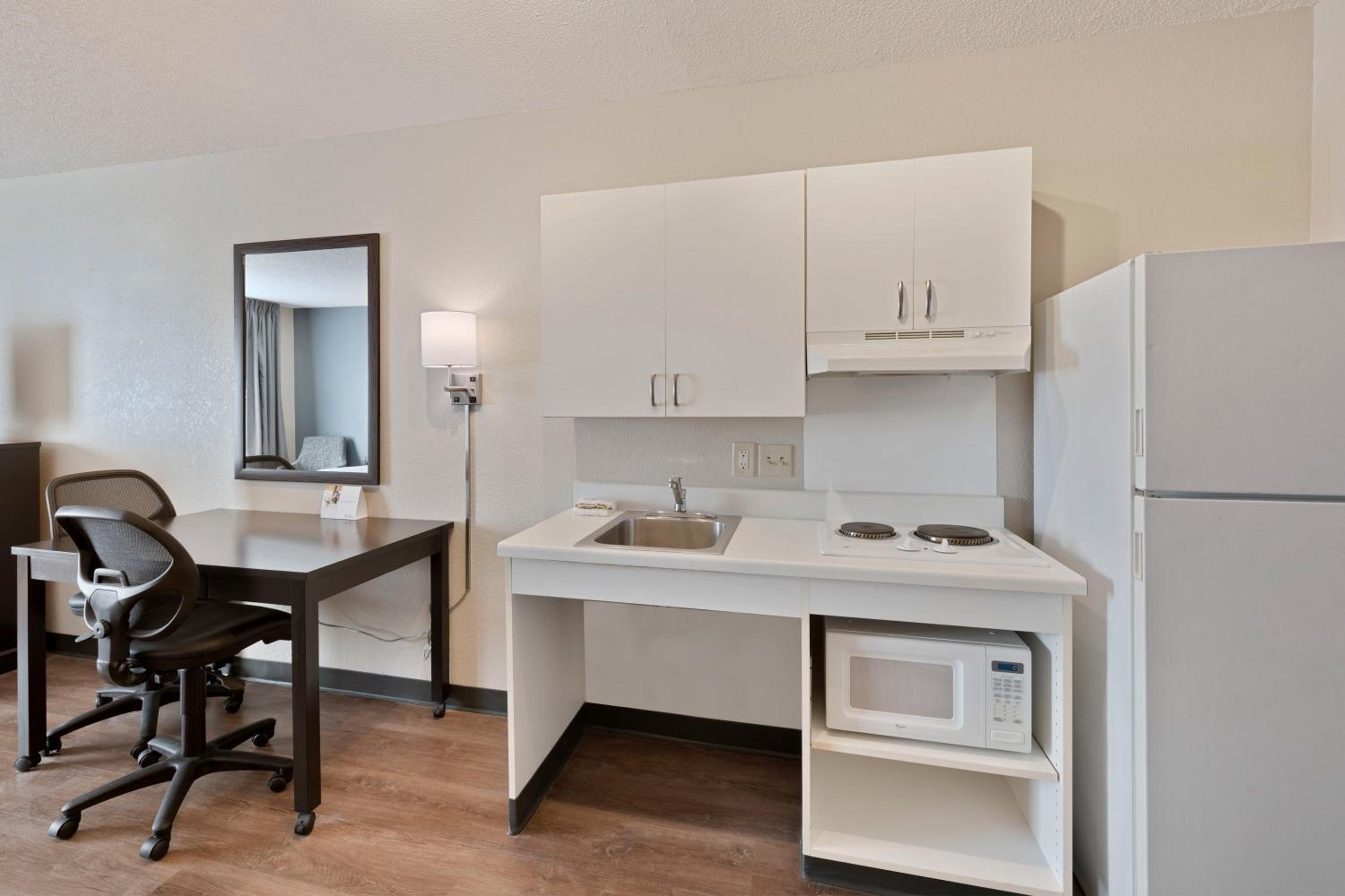 Extended Stay America Select Suites - Charlotte - Tyvola Rd, Photo 4