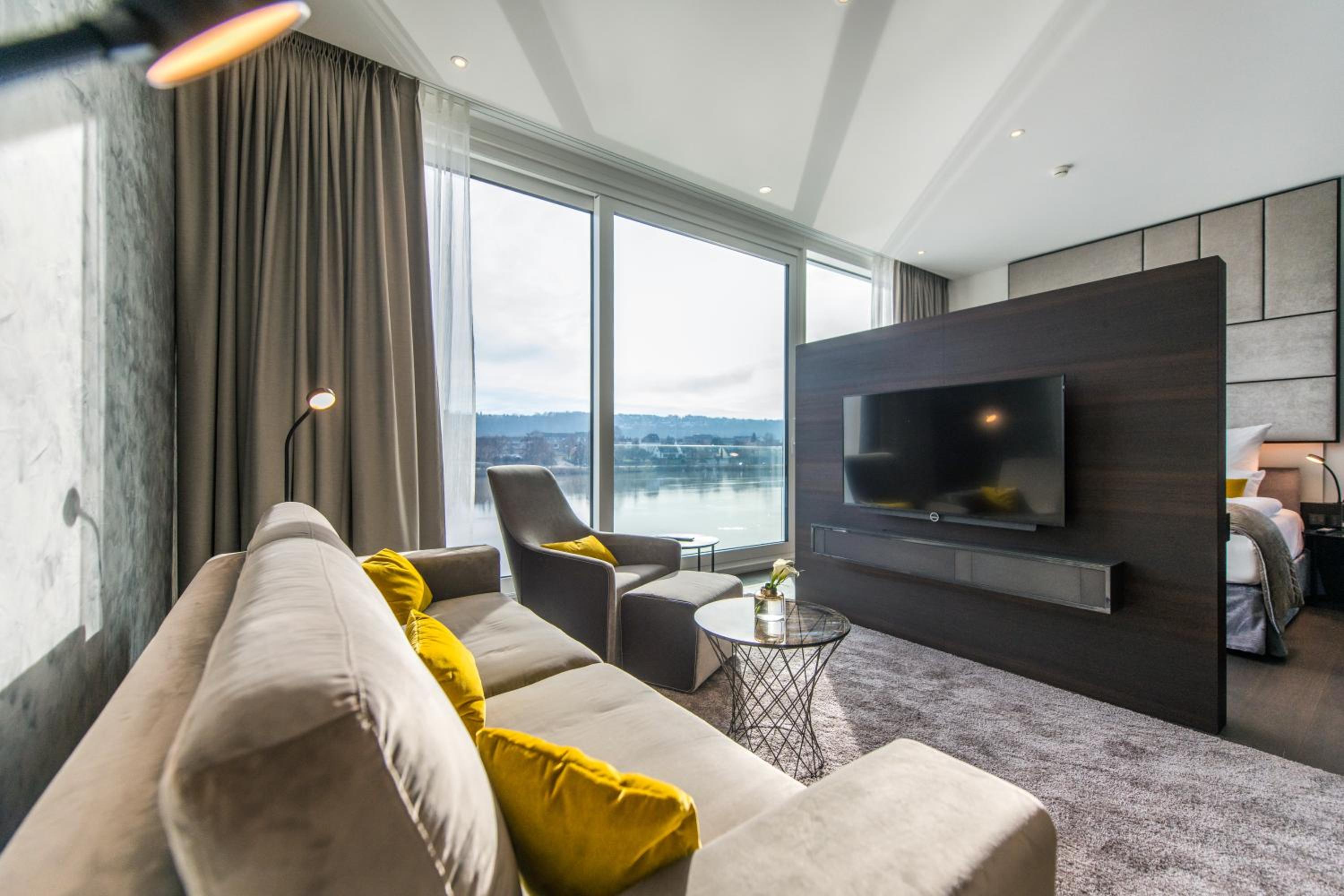 Suite mit Flussblick