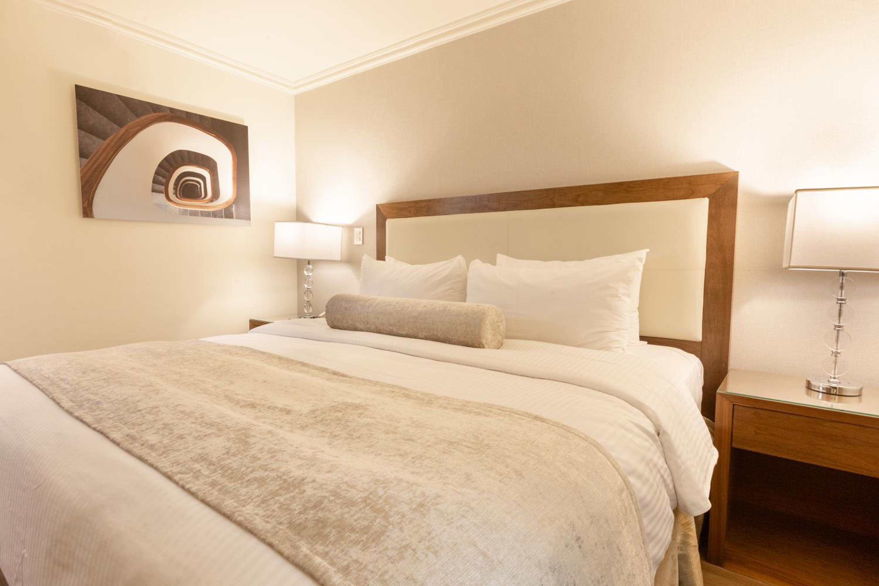 One-Bedroom King Suite with Sofa Bed - Photo 2