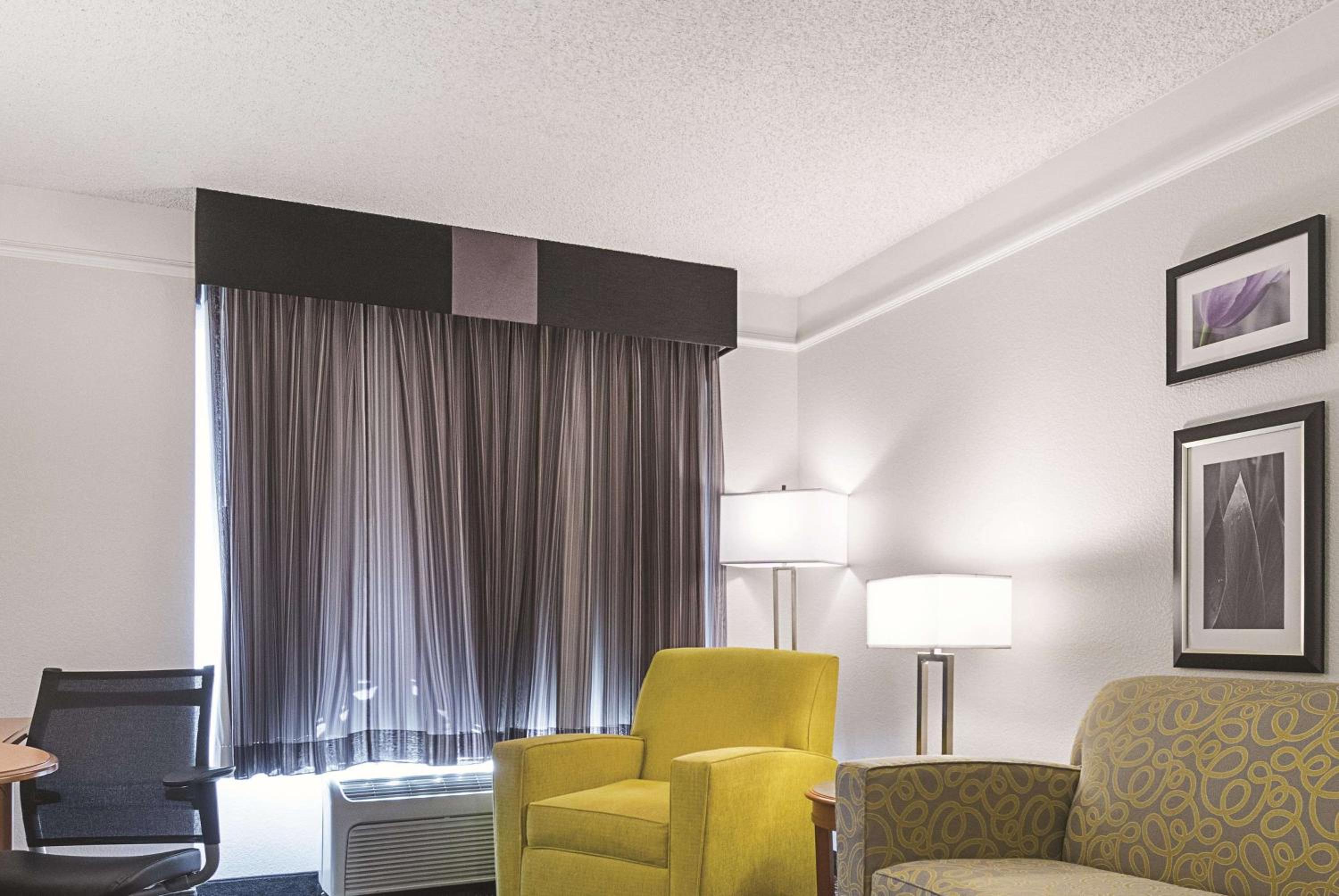 King Suite with Sofa Bed - Photo 2
