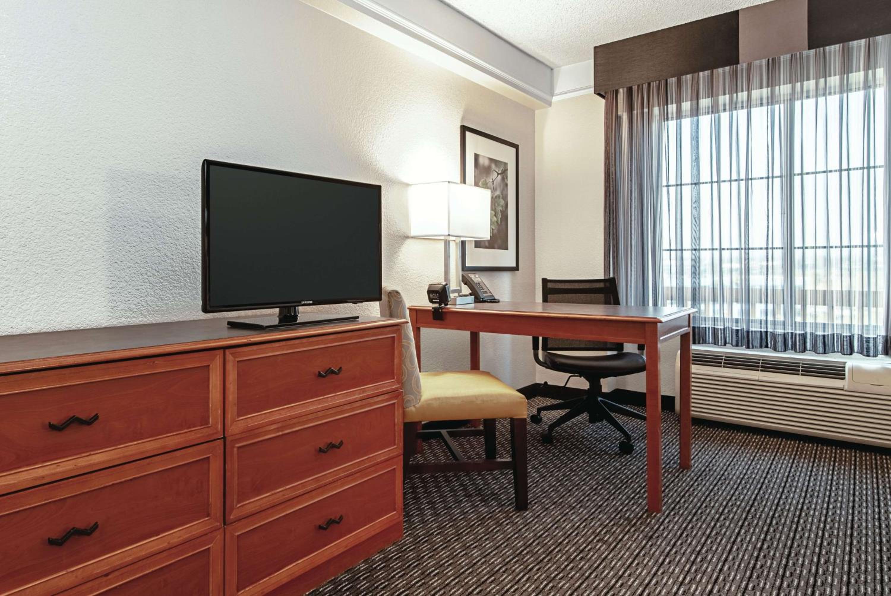Double Room with Two Double Beds - Photo 4