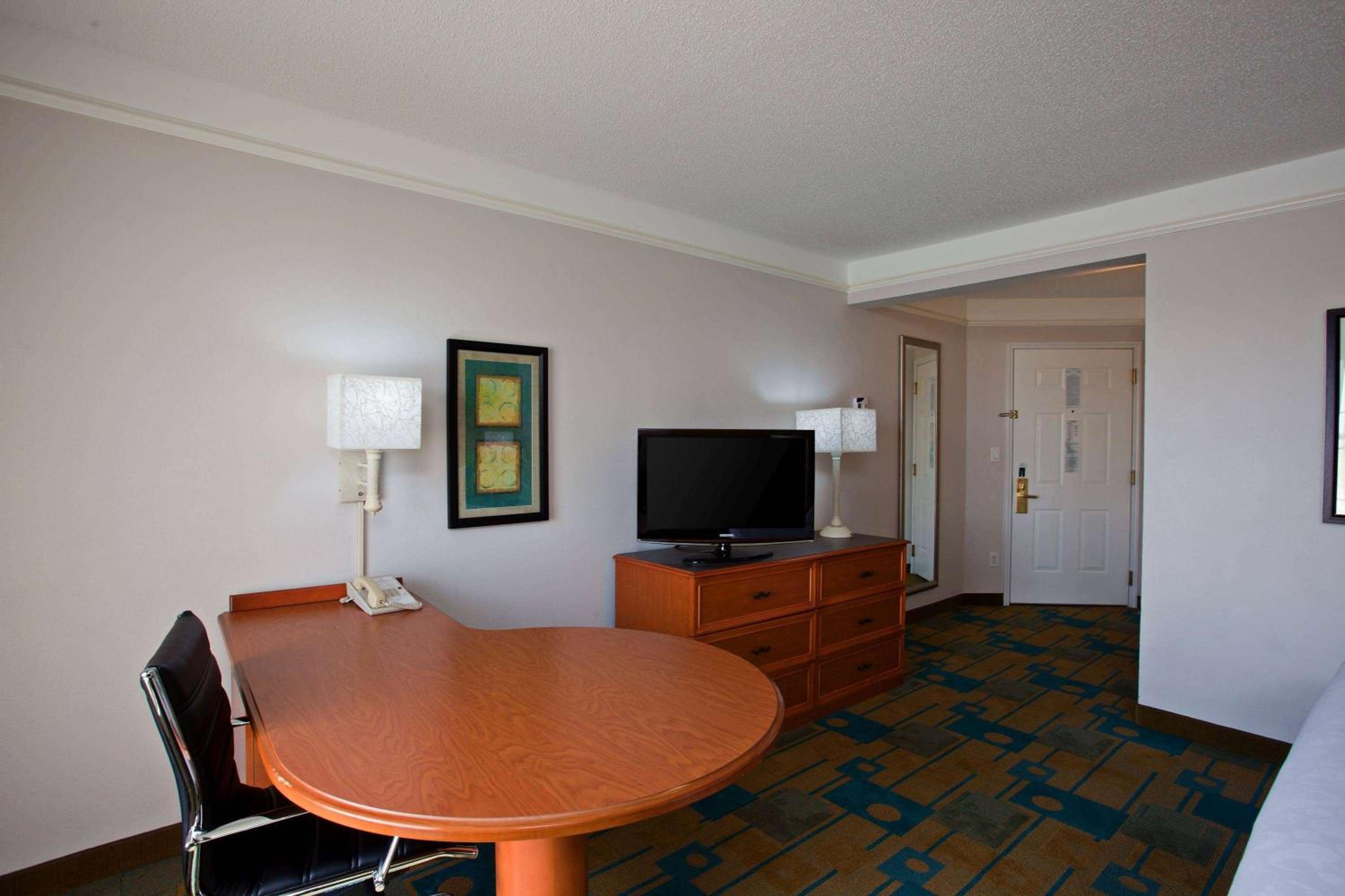 King Room - Disability Access - Photo 3