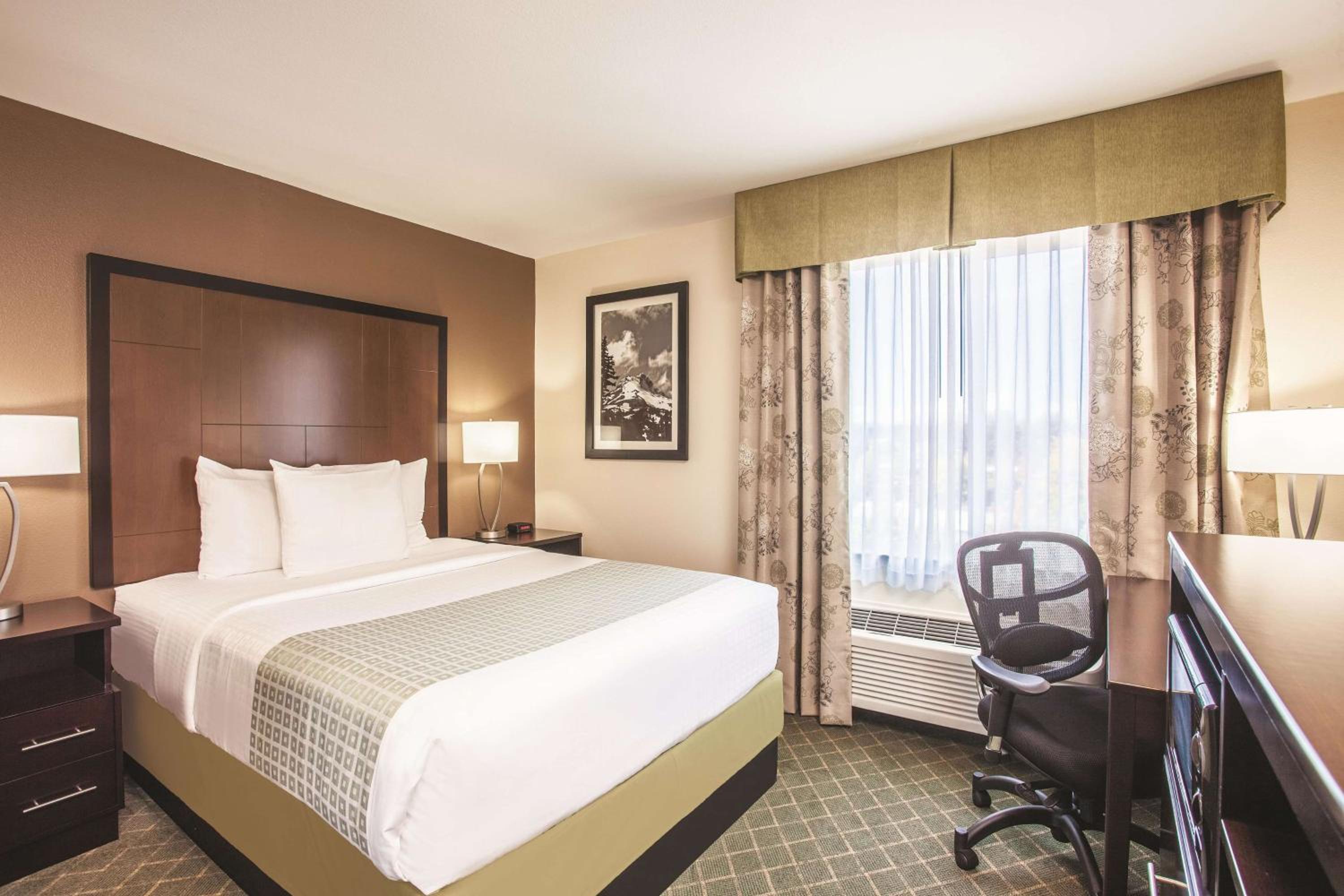 Queen Suite
