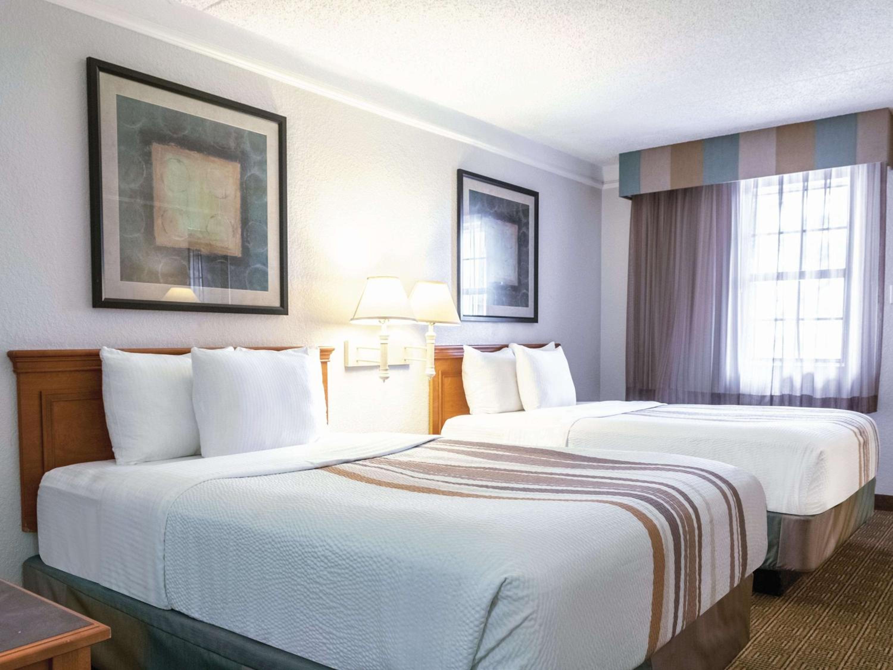 Double Room with Two Double Beds - Photo 4