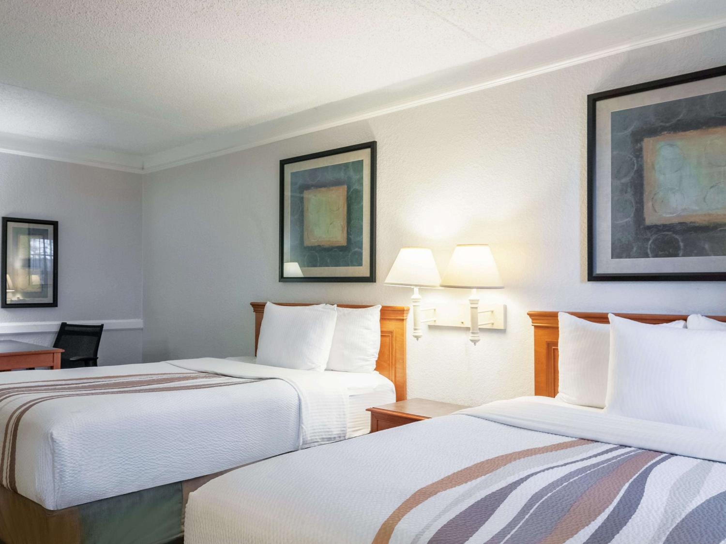 Deluxe Double Room with Two Double Beds - Photo 1