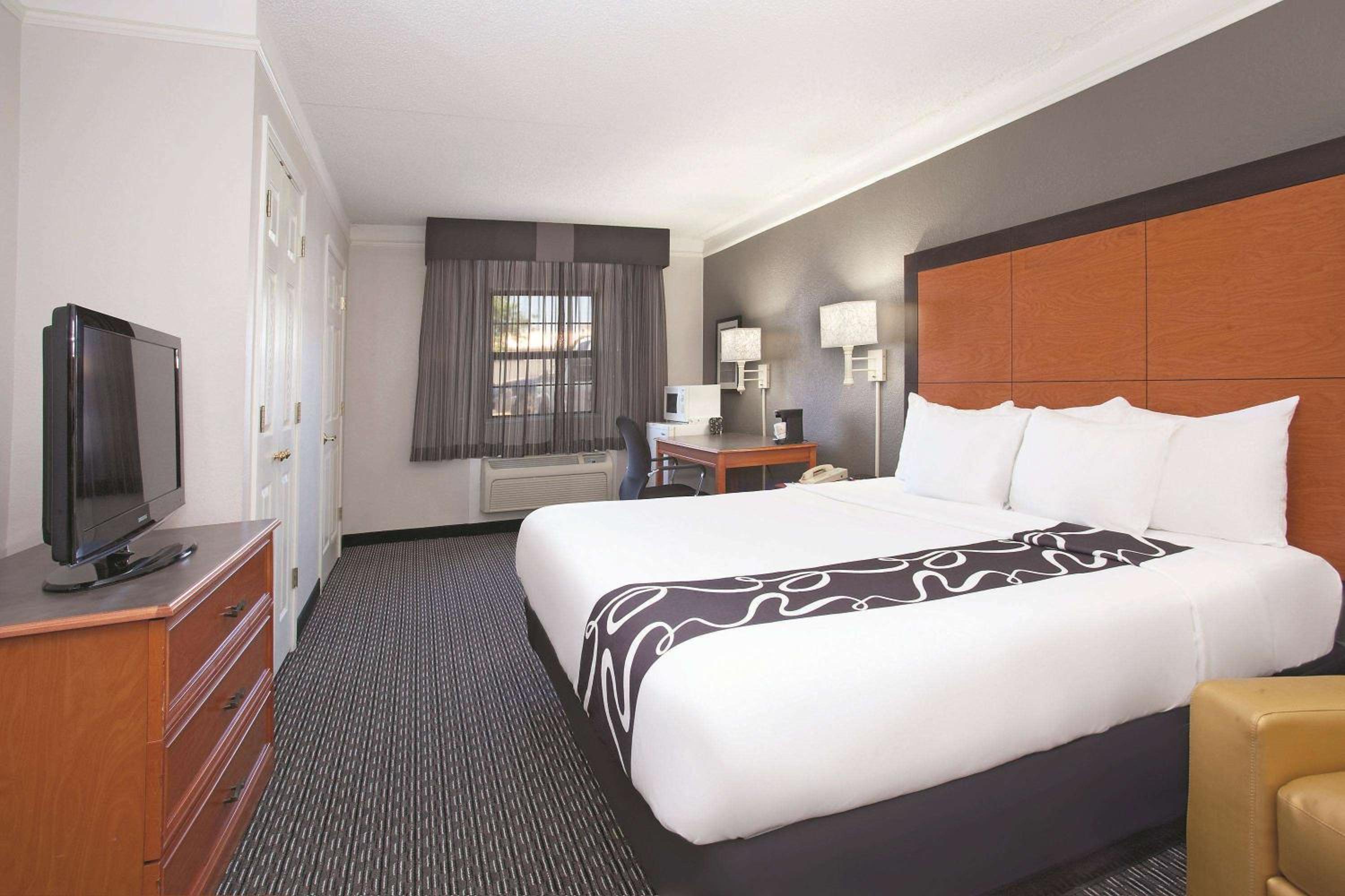 King Room - Disability Access - Photo 1