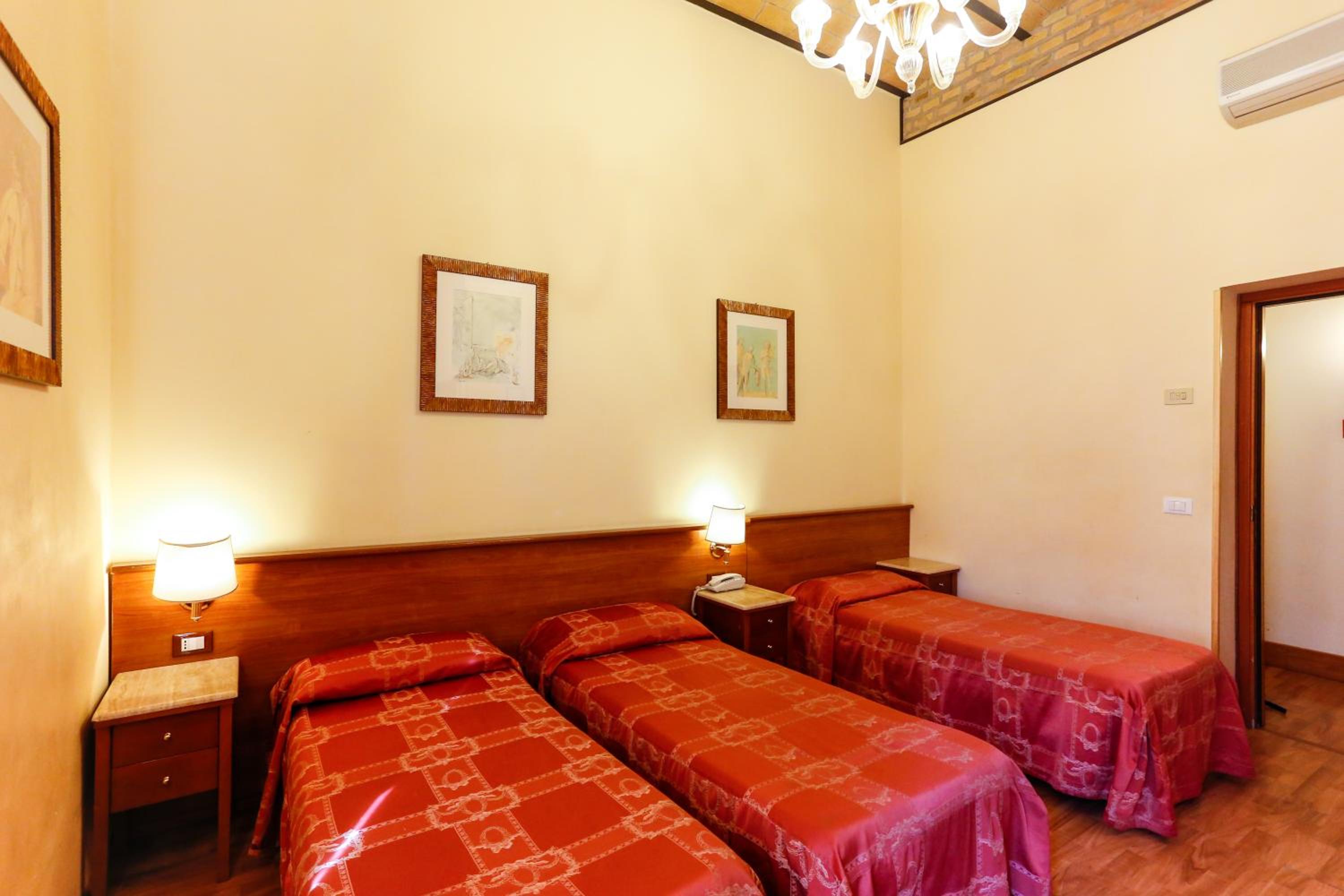 Triple Room photo 1