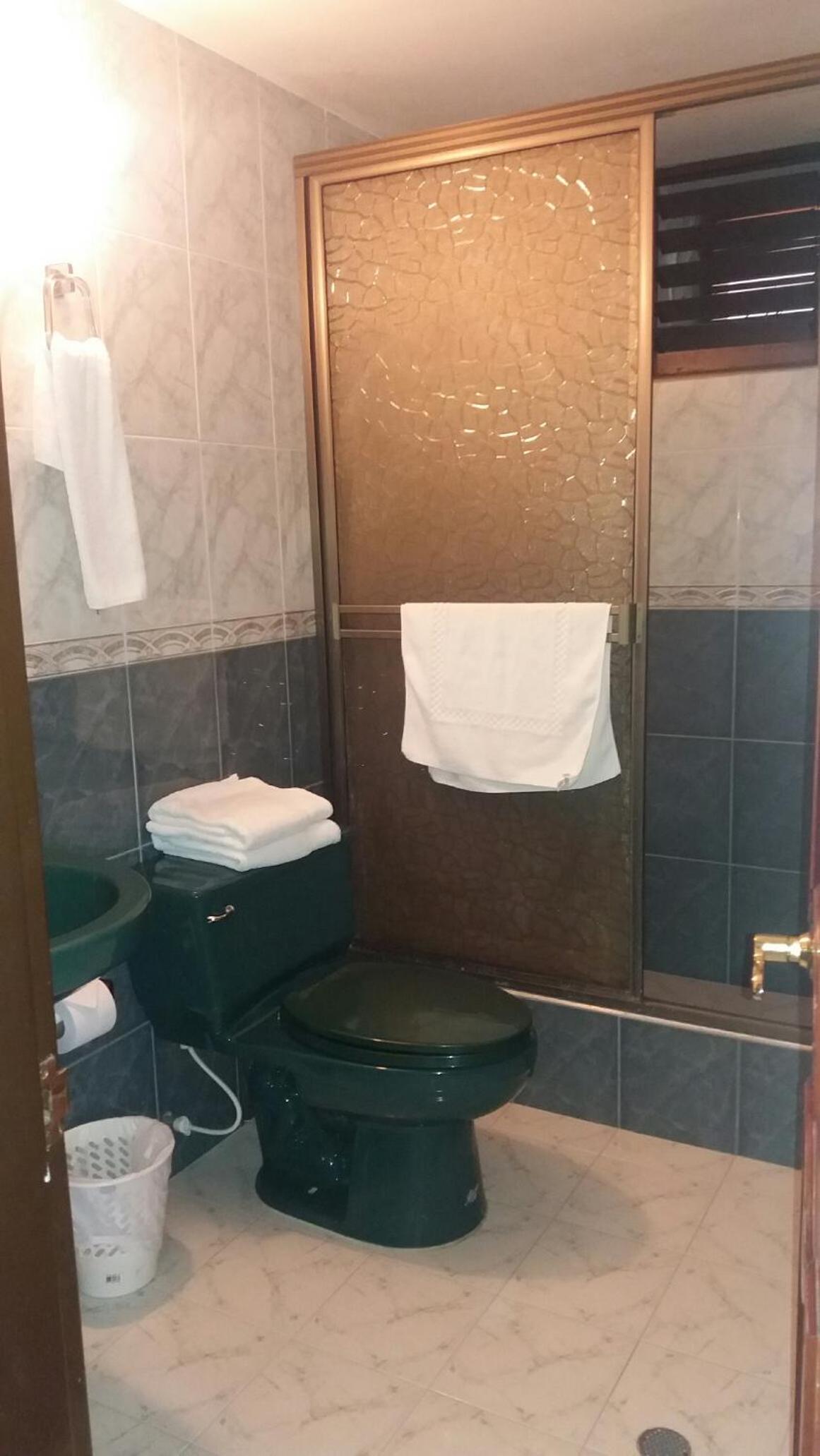 Small Single Room photo 2