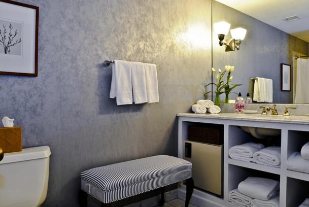 Deluxe King Room - Photo 2