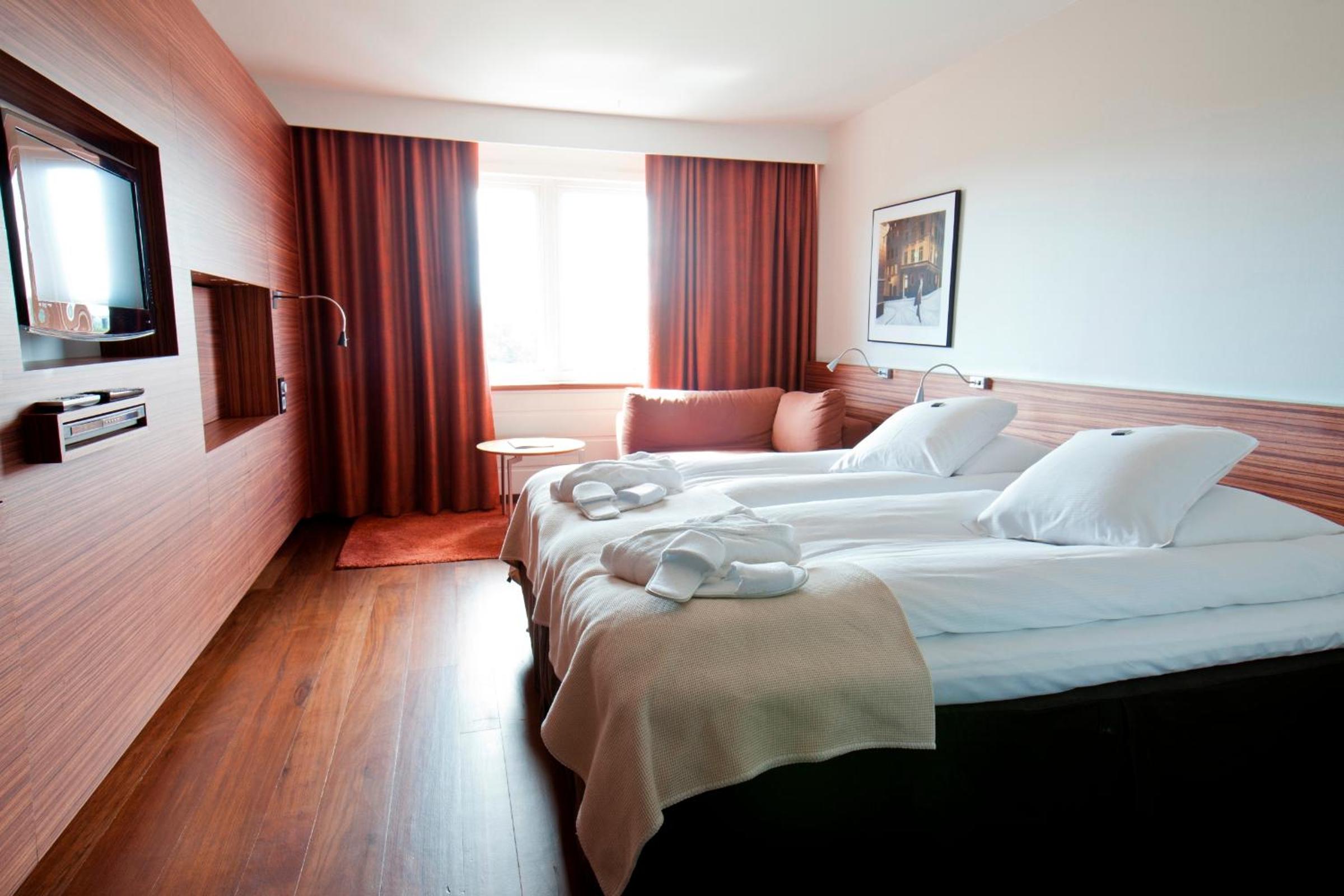 Standard Double Room - Photo 7
