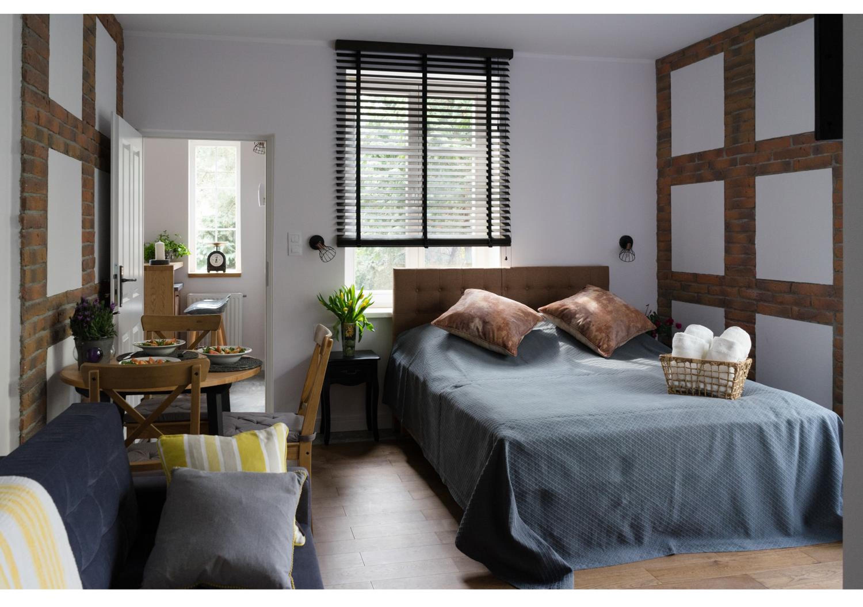 Studio Apartment - Photo 12