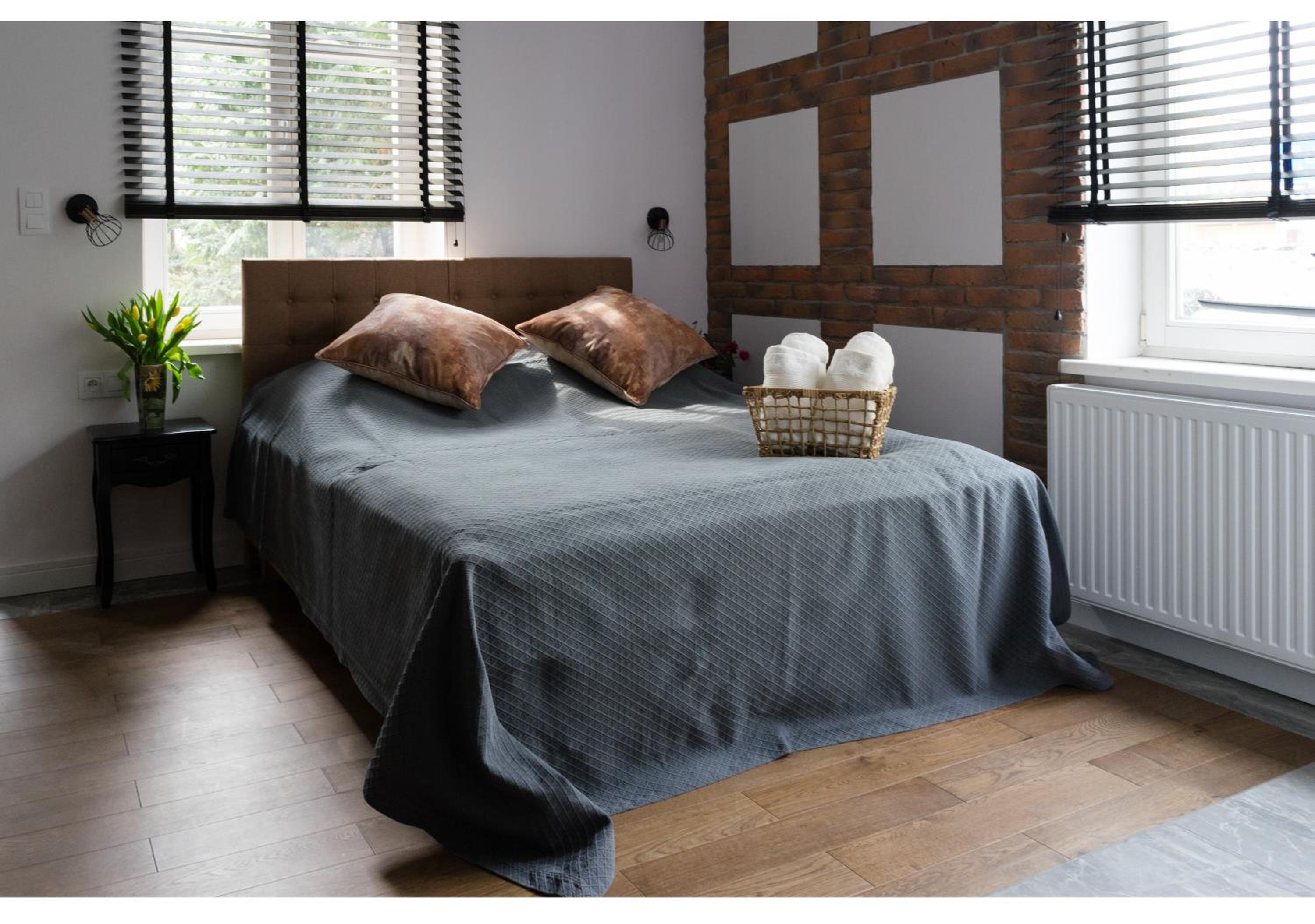 Studio Apartment - Photo 13