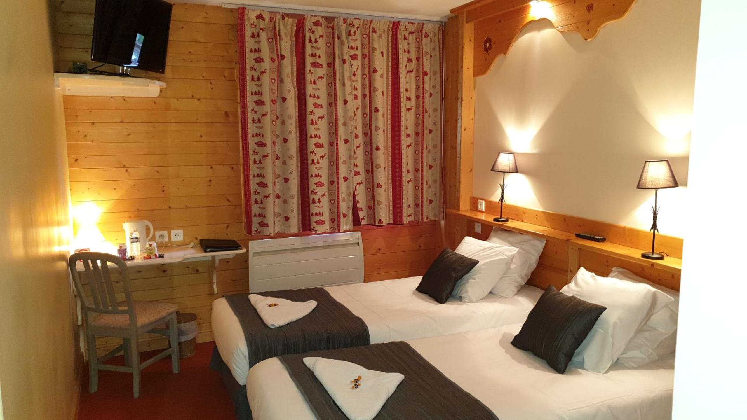 Superior Twin Room photo 2