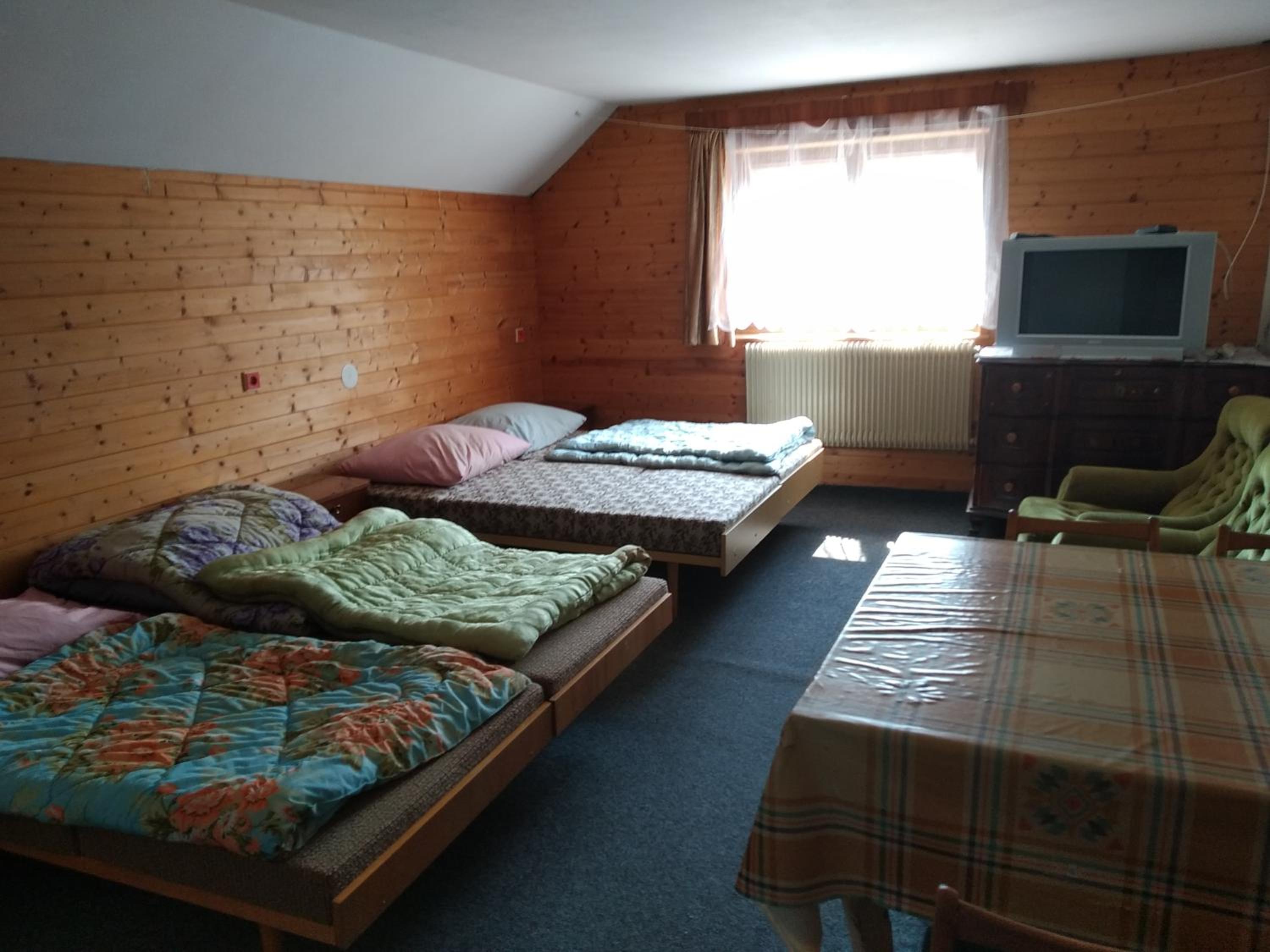 Quadruple Room with Private Bathroom